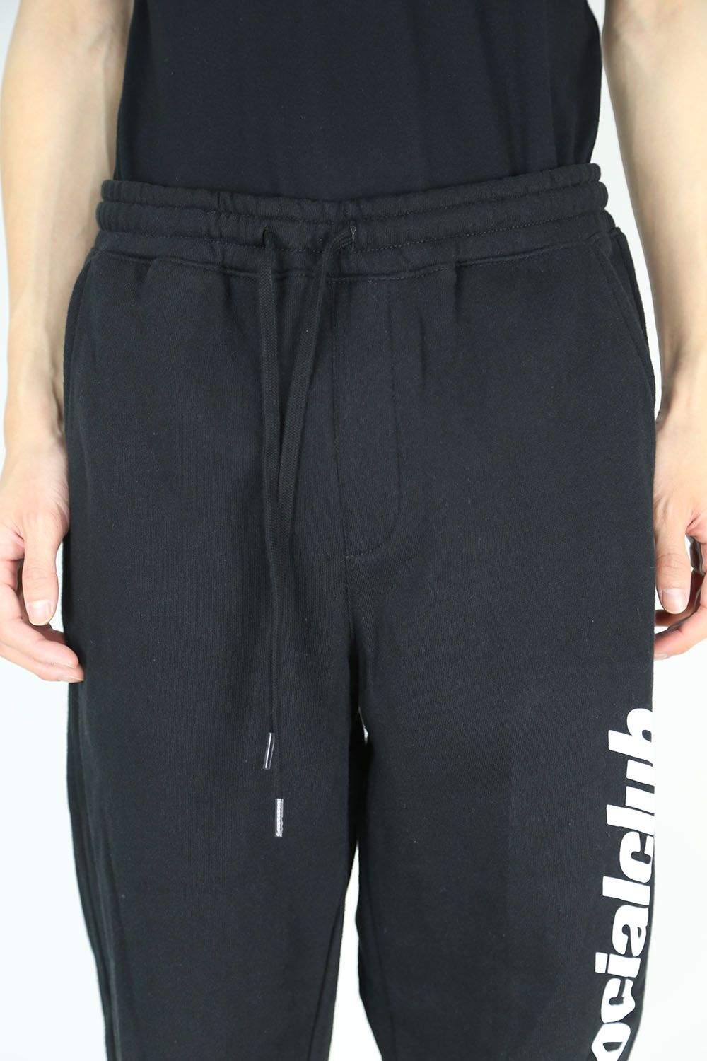 OFFICIAL BLACK SWEATPANTS / ブラック