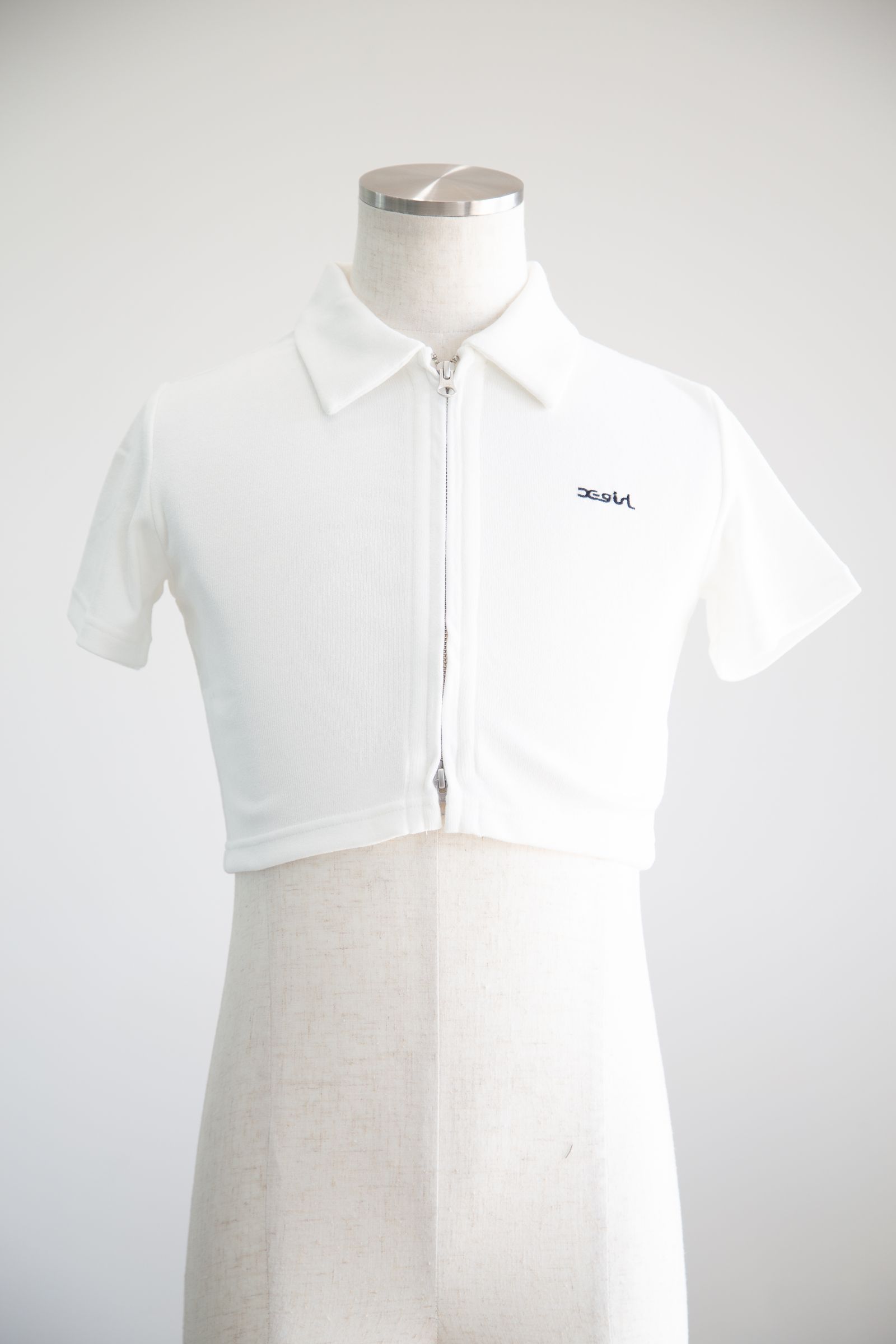 ZIP UP TOP / ホワイト