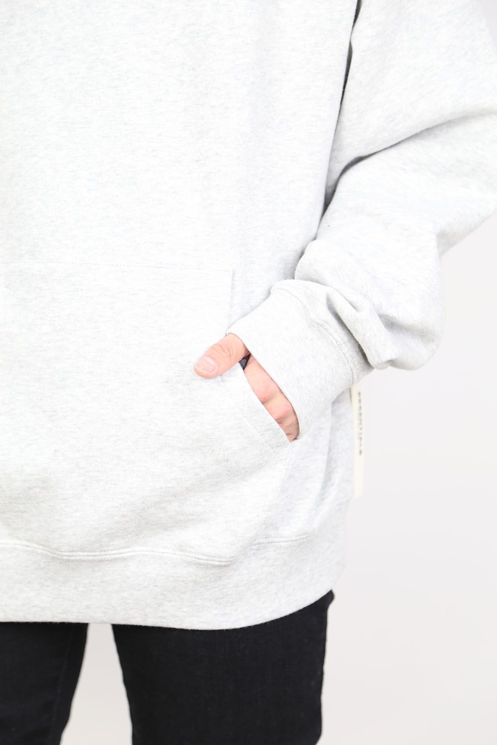 BACK LOGO HOODIE / グレー