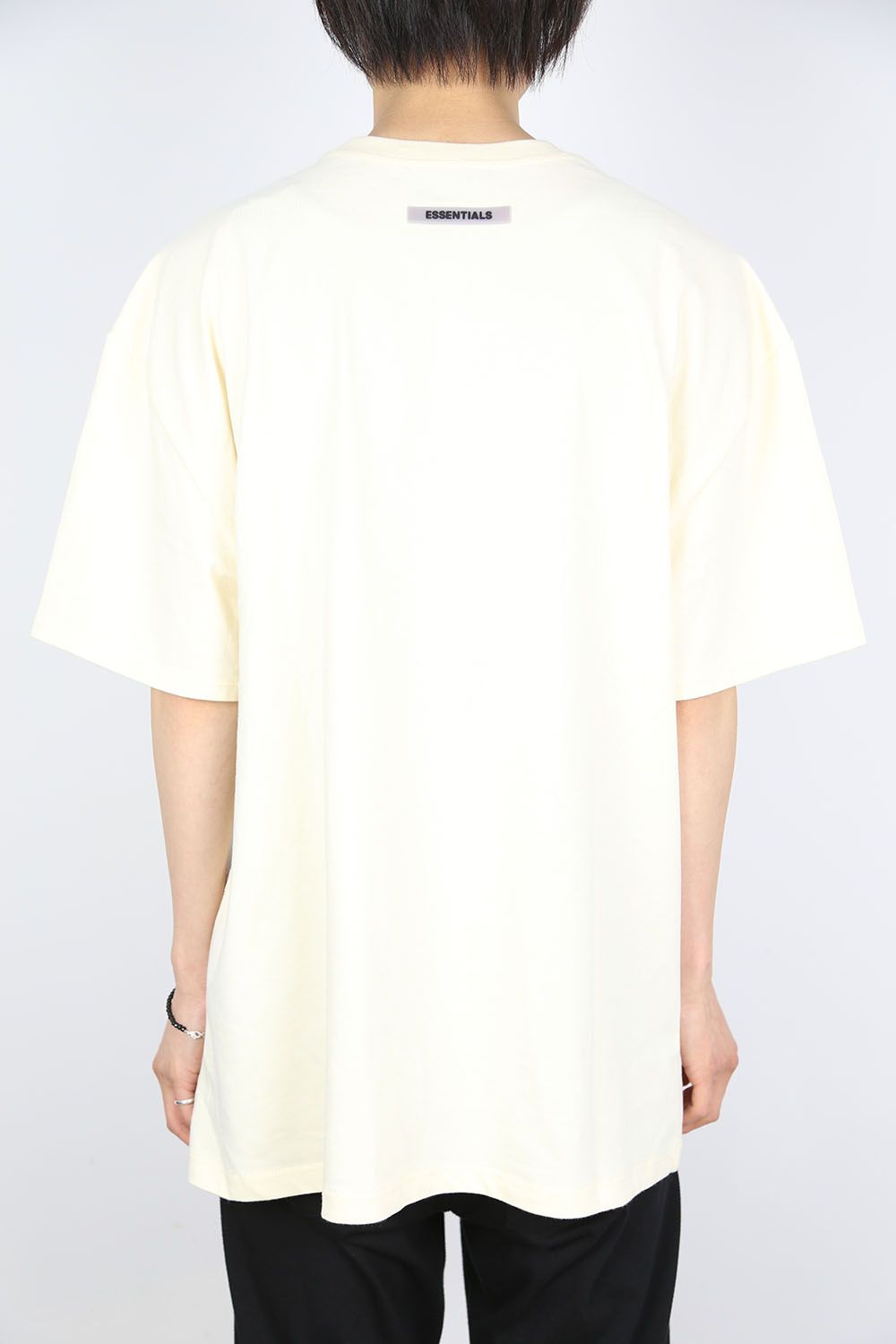 FRONT LOGO S/S TEE / クリーム