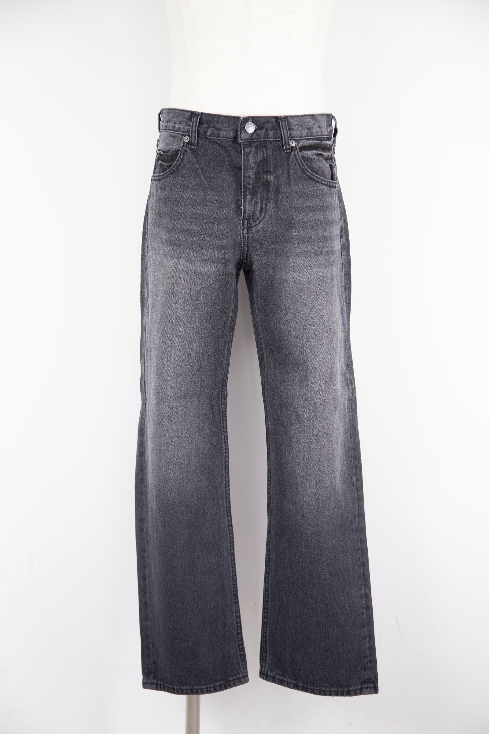 BACK SLIT DENIM PANTS / ブラック