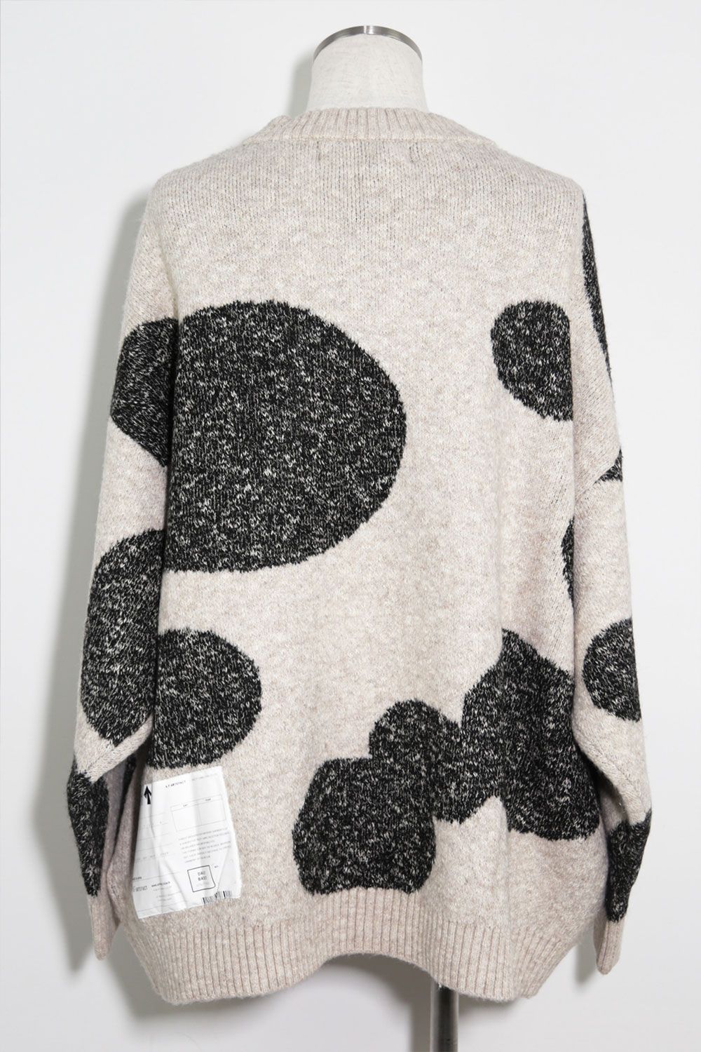 ドット模様オーバーサイズカーディガン / Polka Pattern Knit Cardigan / ベージュ×グレー / ag-8010