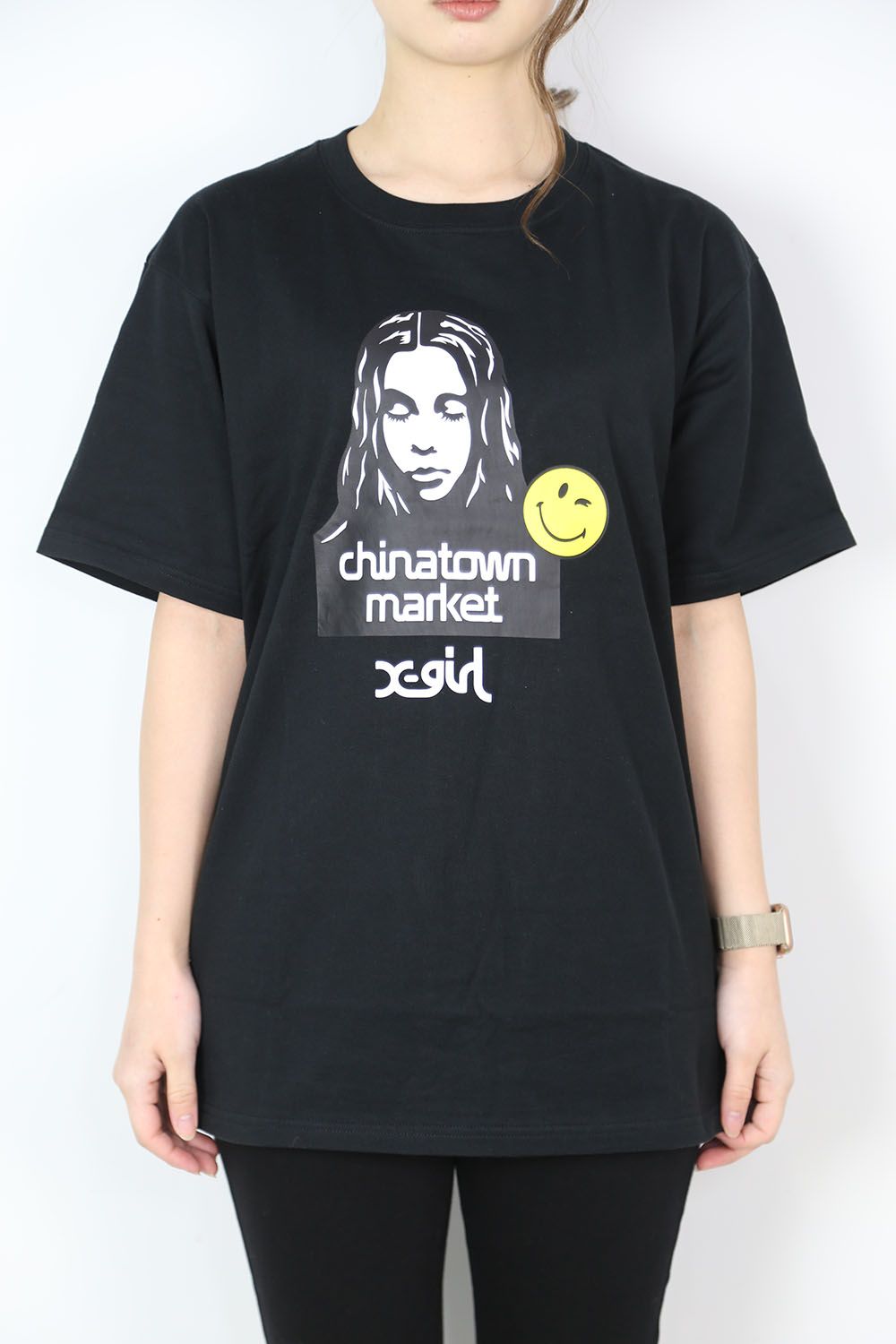 X-girl - 【X-girl × CHINATOWN MARKET】SMILEY(R) FACE S/S TEE