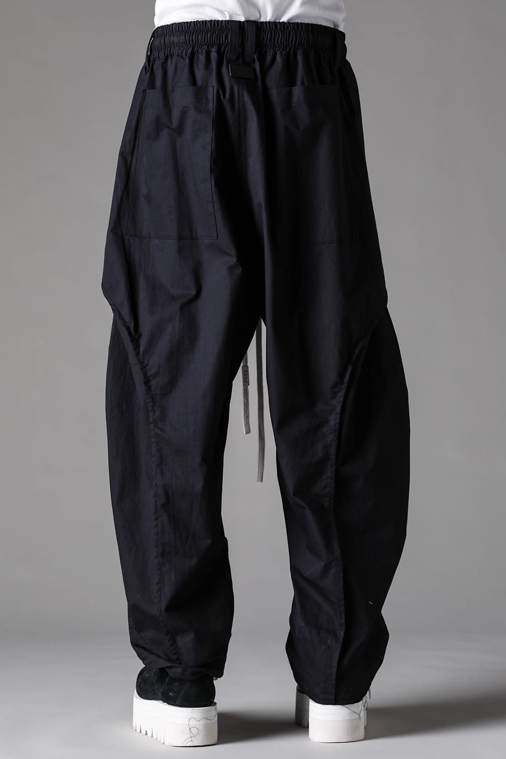 Side Tuck Tapered Pants