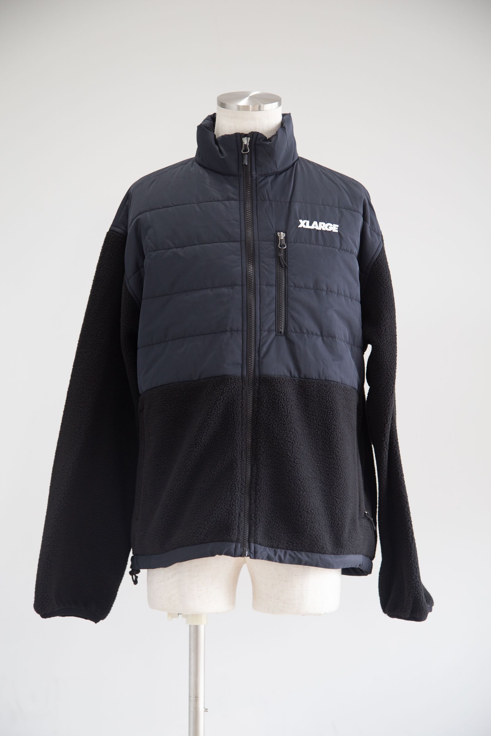 XLARGE - [ラスト1点 サイズM] PANELED FLEECE JACKET / ブラック | Tempt