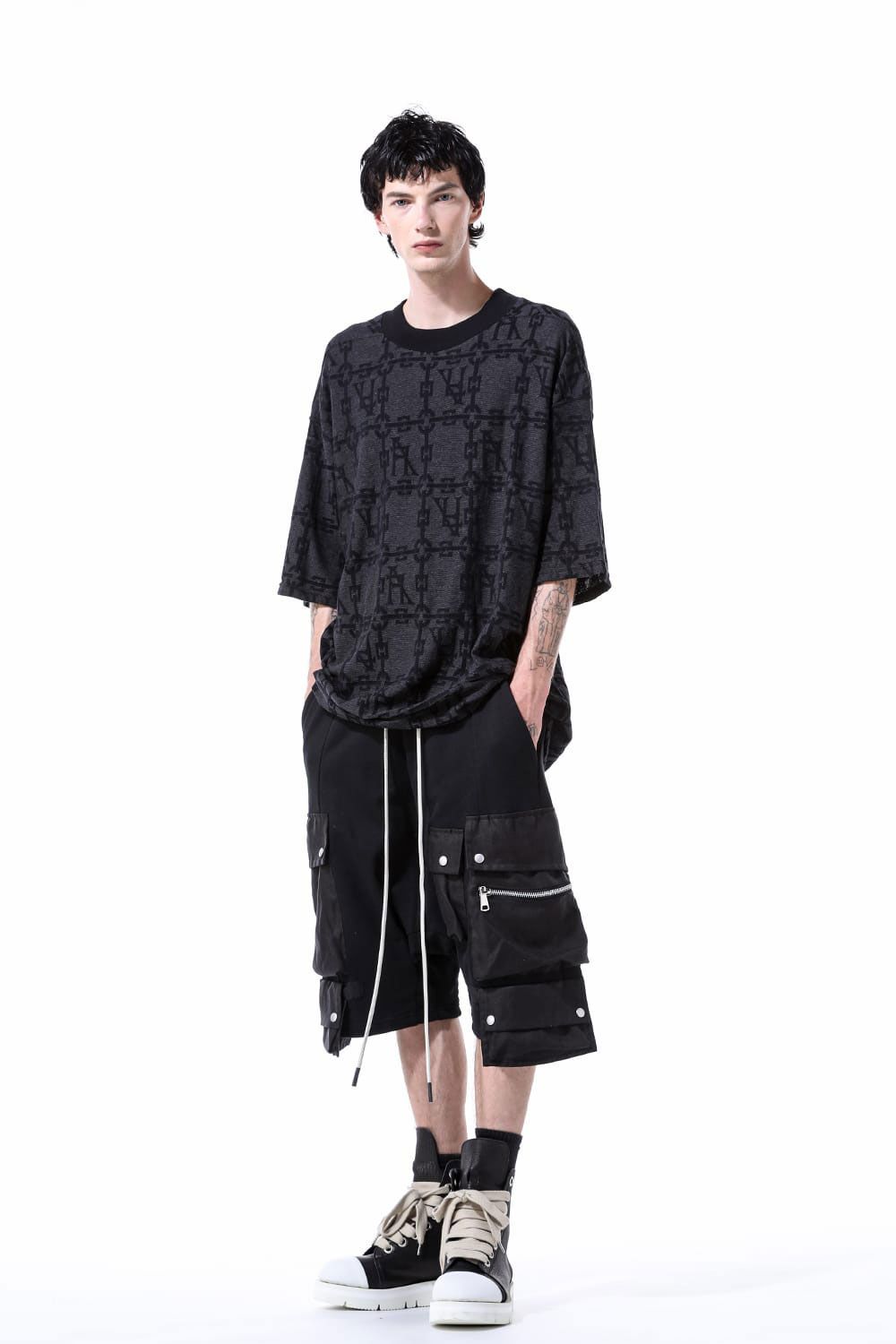 オーバーサイズジャカードTシャツ / Jacgurd Jumbo Tee / ブラック×ダークグレー / ag-11086