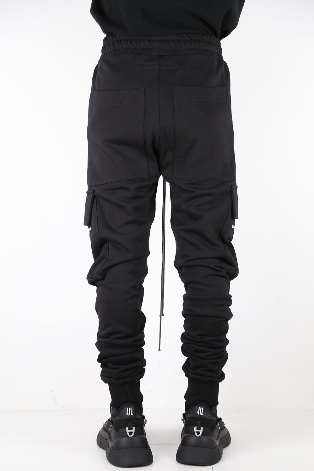 スウェッターカーゴスリムロングパンツ / SWEATER CARGO SLIM LONG PANTS / ブラック