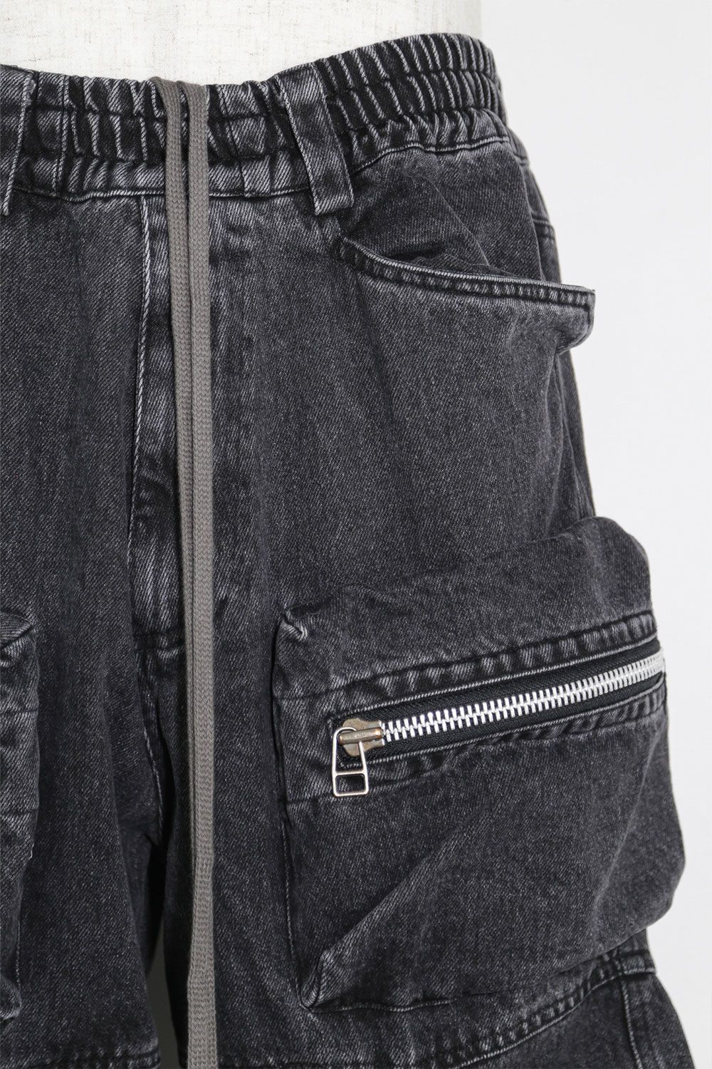 デニム"モンスタータック"フレアバギーパンツ / Denim Tuck Flare Baggy Pants / ブラック / ag-10031-1