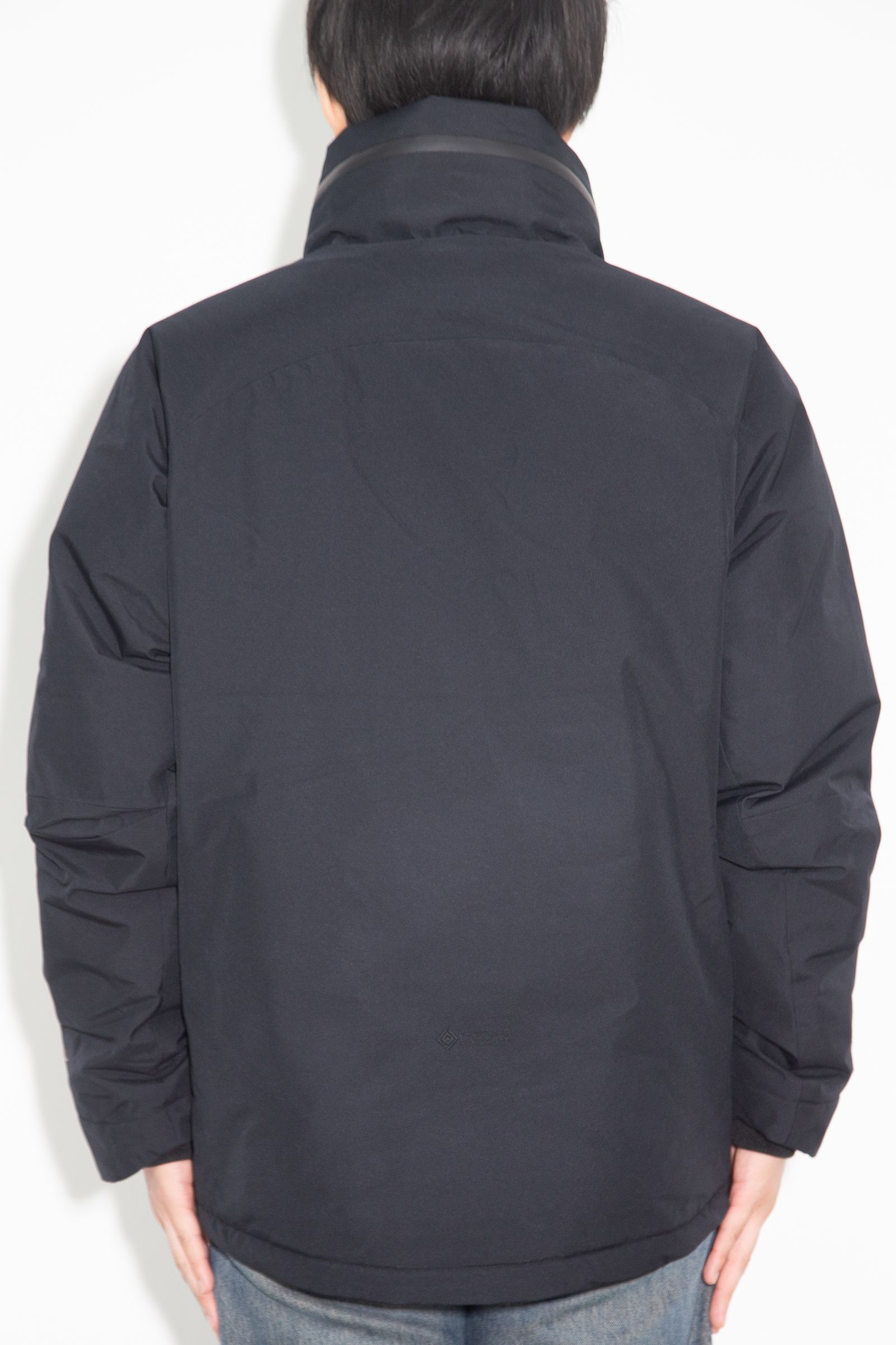 スタンドネックダウンジャケット / ブラック