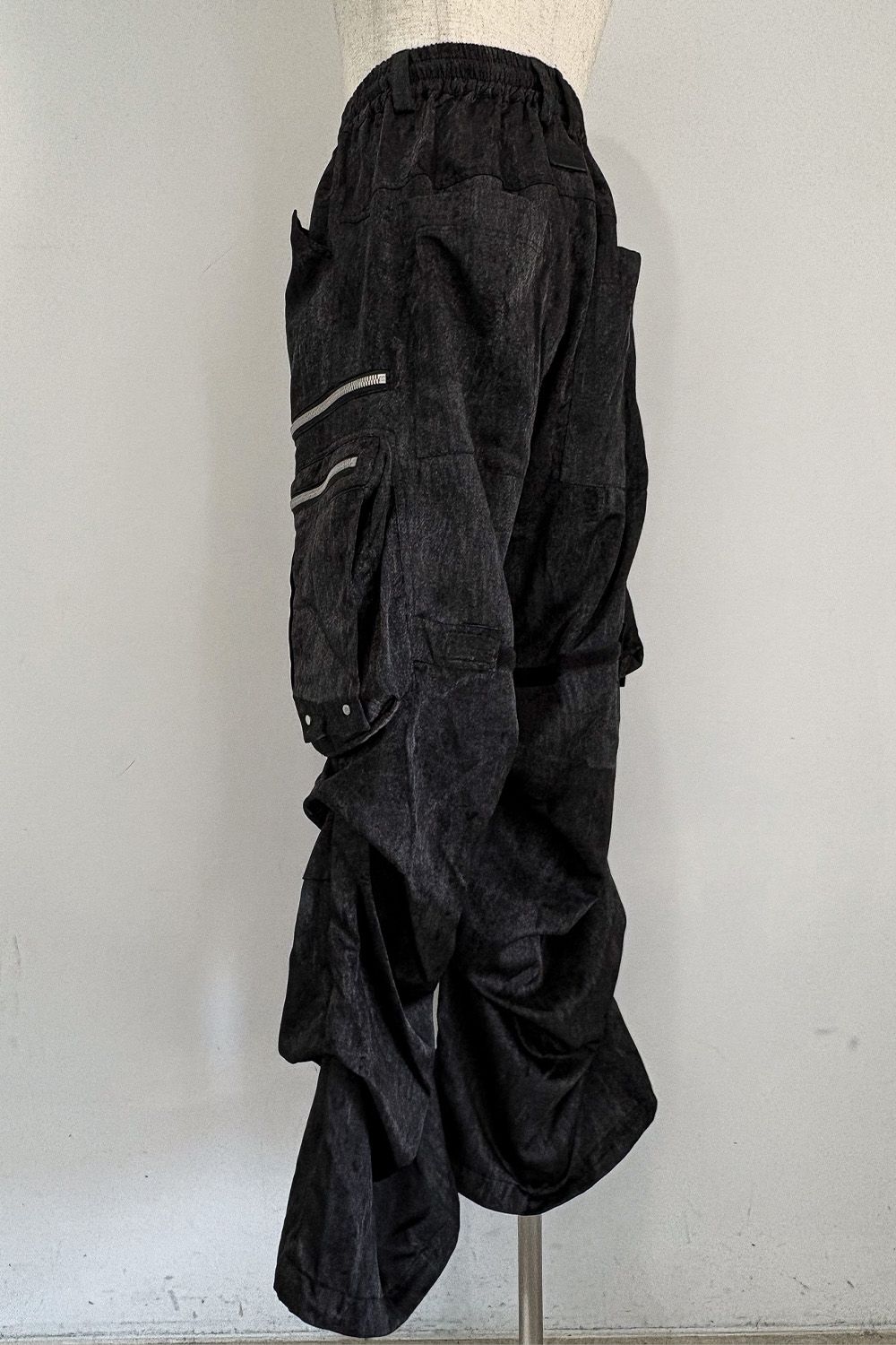ABSTRACT CARGO TUCK WIDE / ブラック