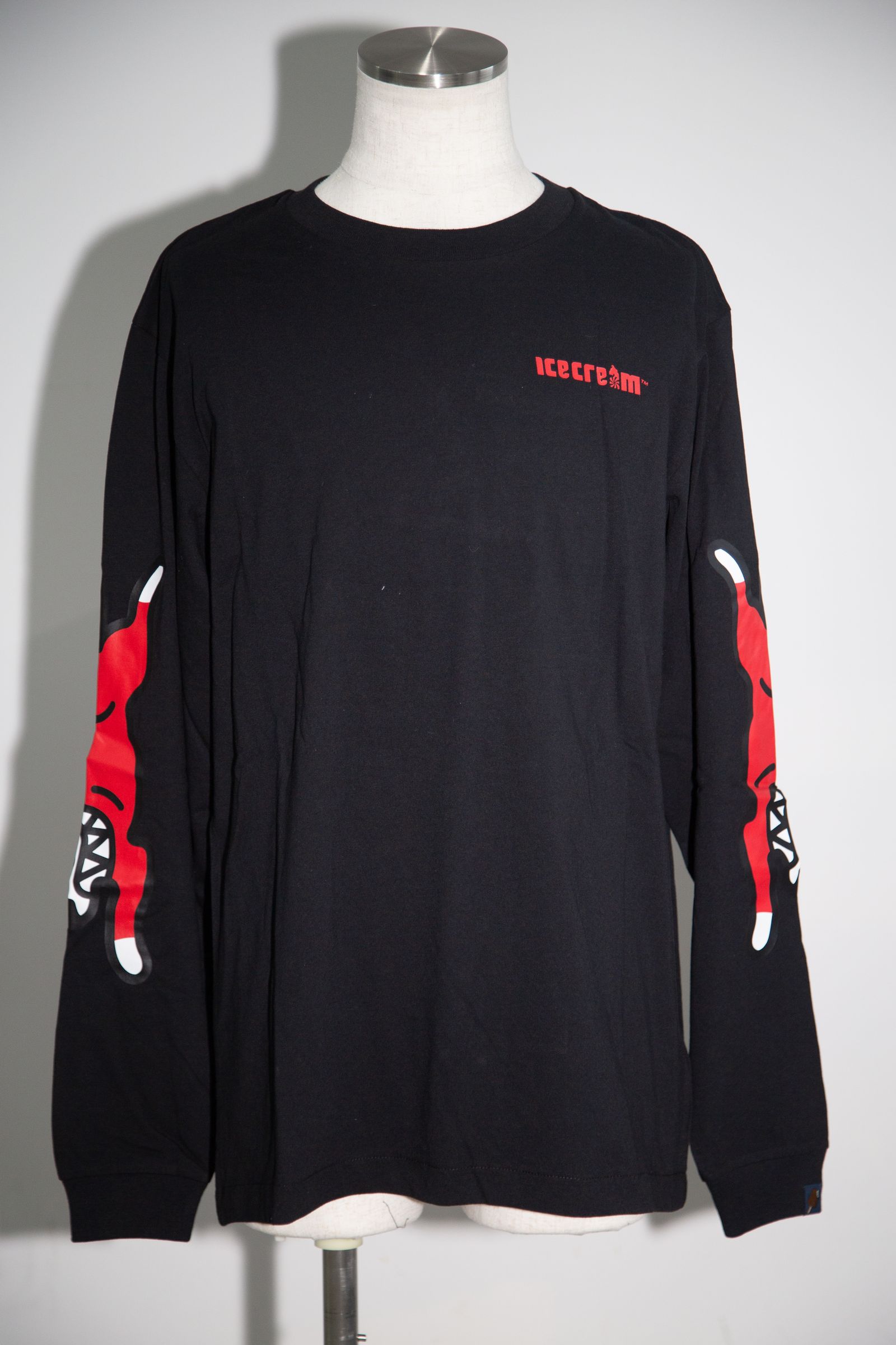 【ICECREAM】RUNNING DOG L/S T-SHIRT / ブラック