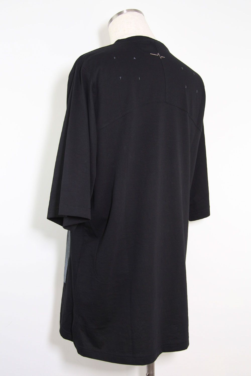 T-SHIRT 123-102 / リラックスフィットクルーネックTee / ブラック