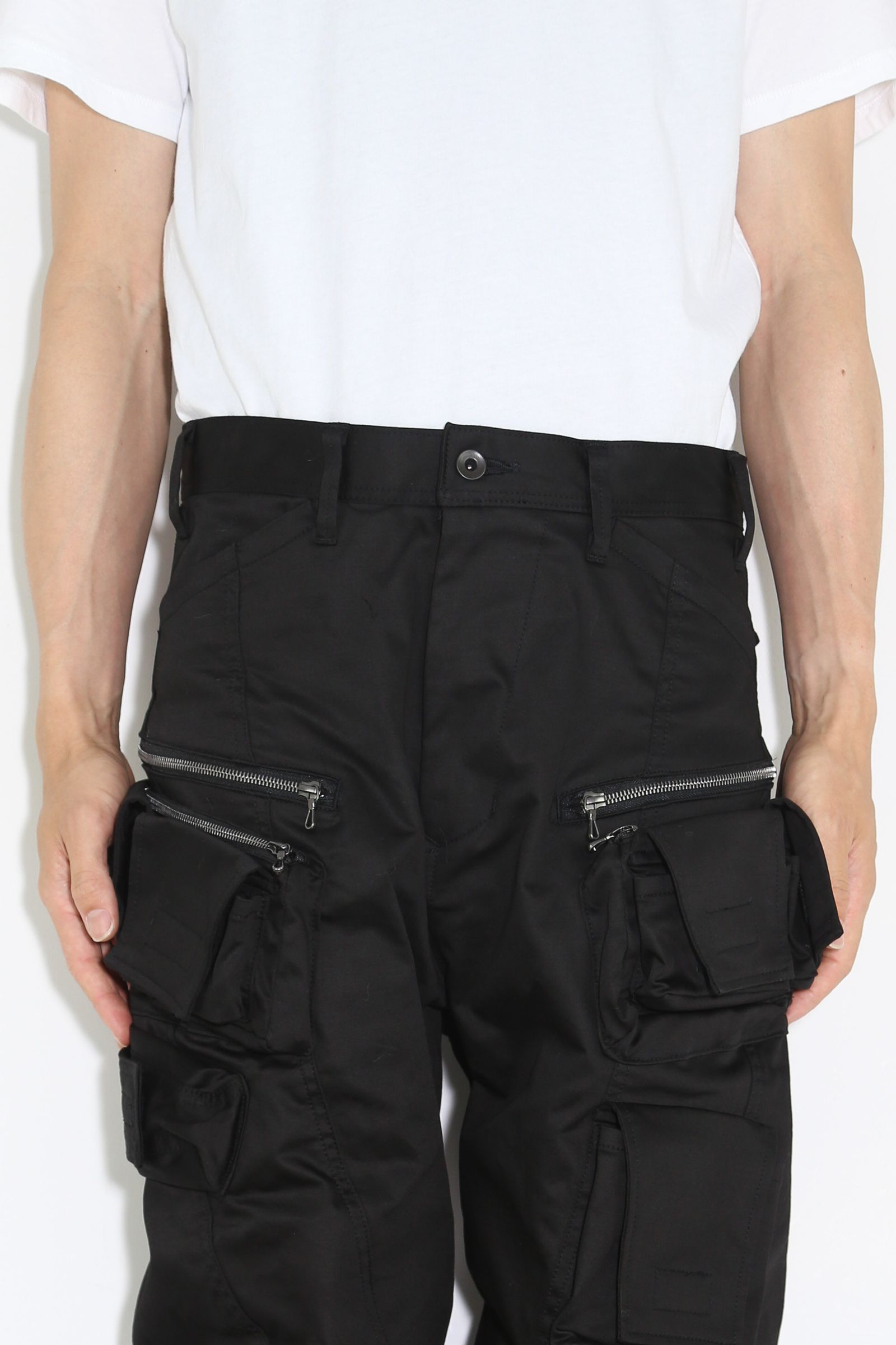 JULIUS - COTTON STRETCH SATIN / ブラック | Tempt