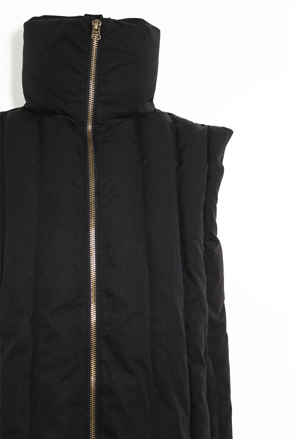 IGH NECK VEST 223-637 / ハイネックベスト / ブラック