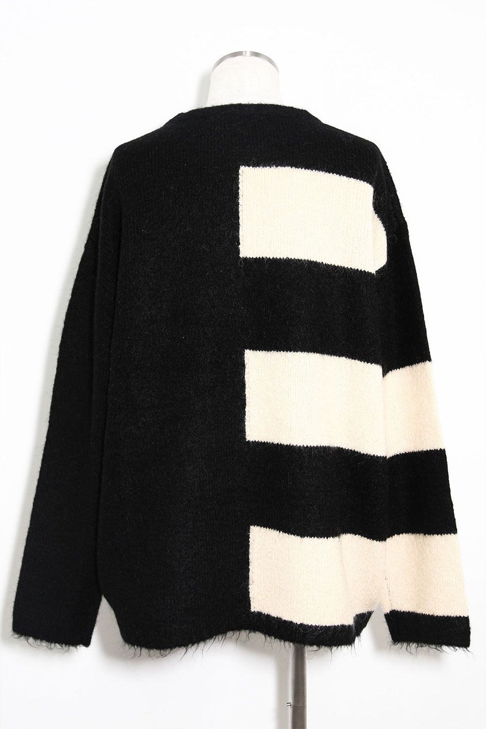 ストライプコンビリラックスフィットニット / Striped Combi Knit Top / ブラック×アイボリー / ag-8004
