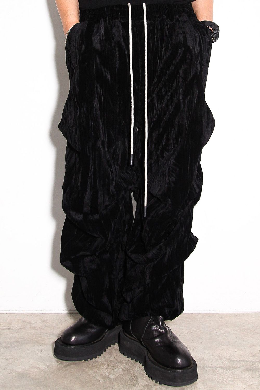 ベロアタックワイドパンツ / TUCK WIDE PANTS / ブラック / ag-12035-1