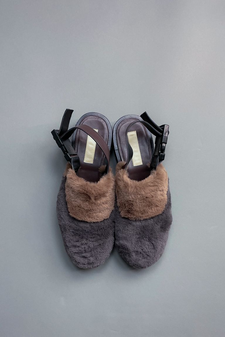 meagratia - 存在感抜群のエコファースリッポン【ur slip-on