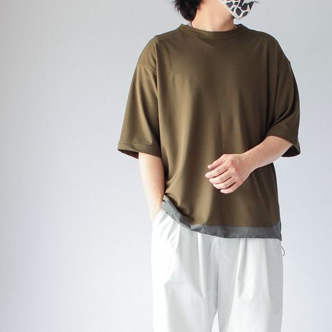 白パンツで軽やかに