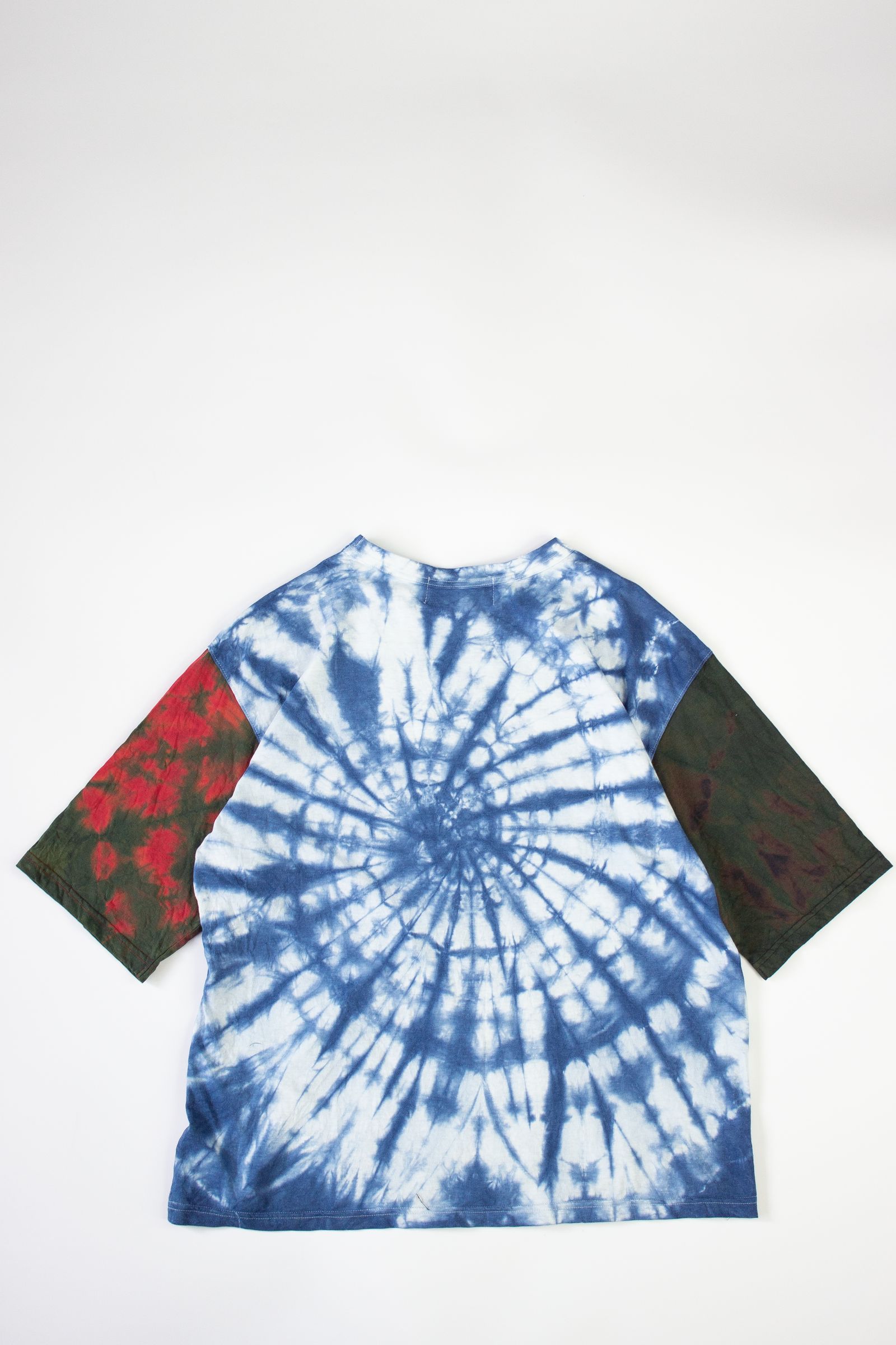 TOMOSHIBI x chloro コラボTシャツ - 藍タイダイ