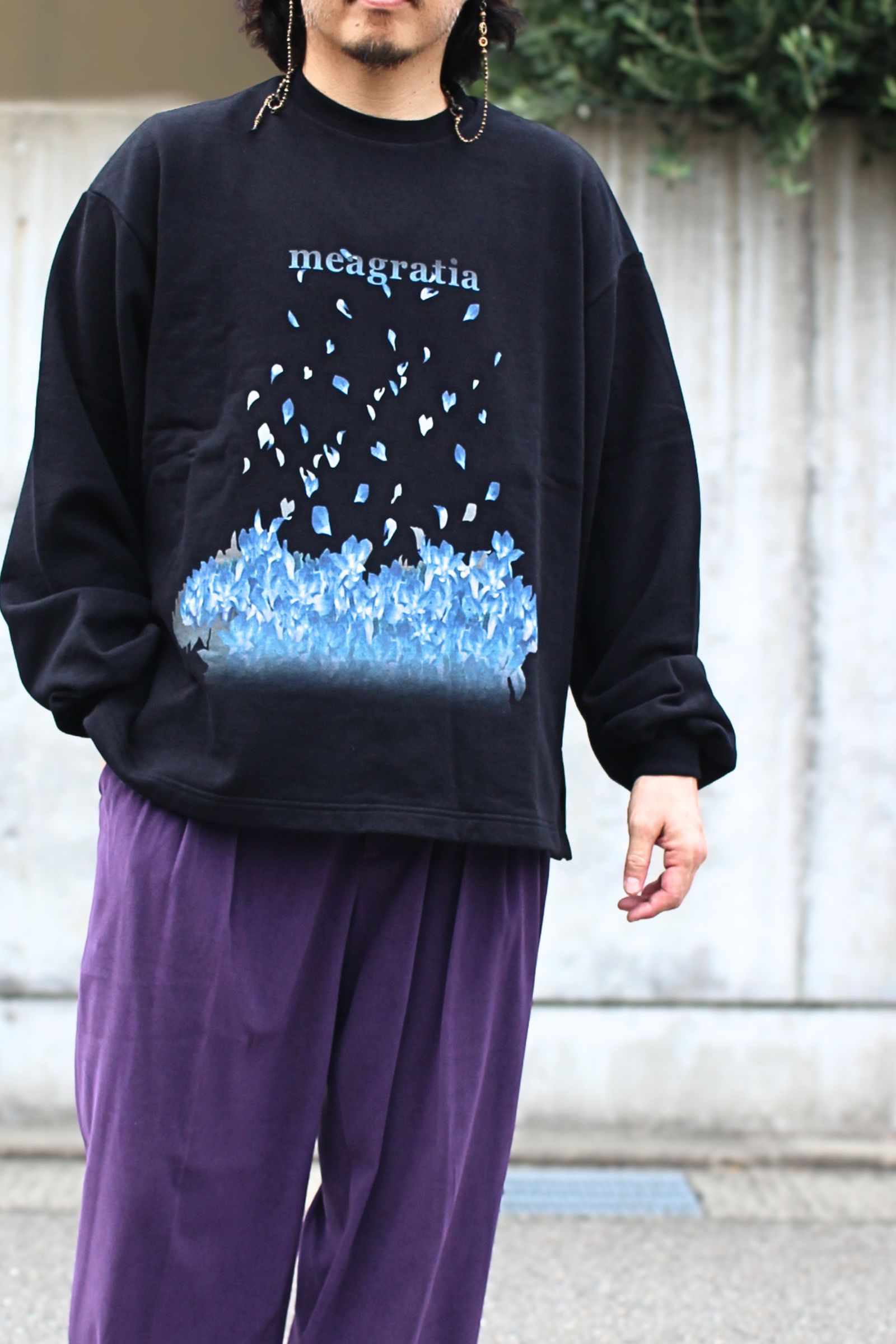Flower print sweat pullover / フラワープリントスウェットプルオーバー