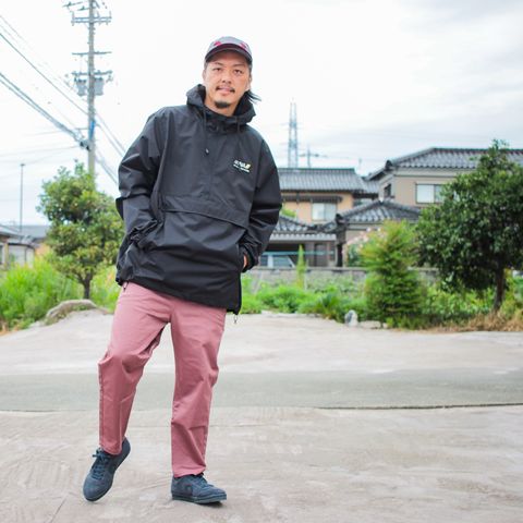 秋はナイロンアウターが活躍