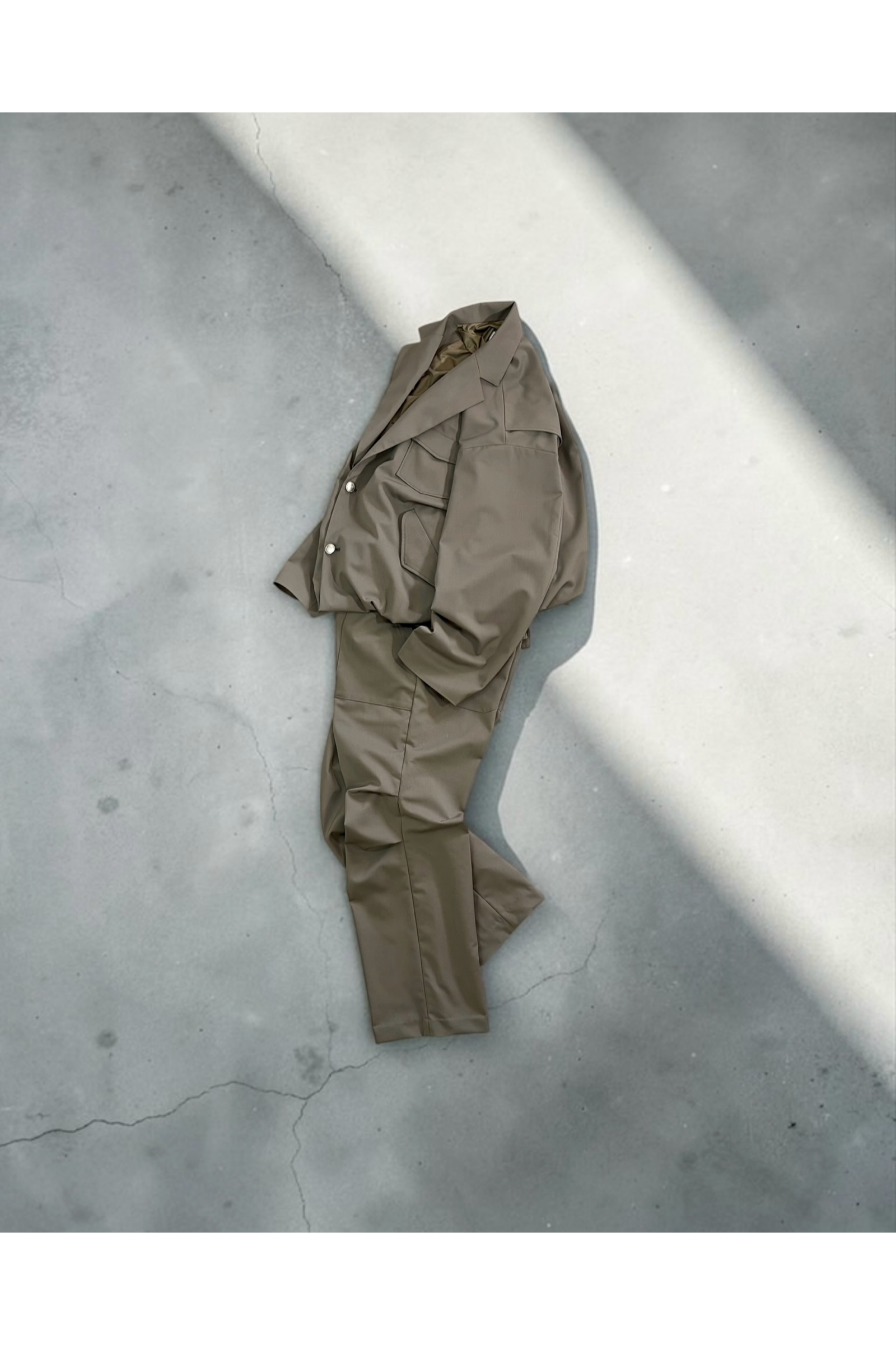 UTILITY FORMAL-PT / ユーティリティフォーマルパンツ : スラックス - KHAKI