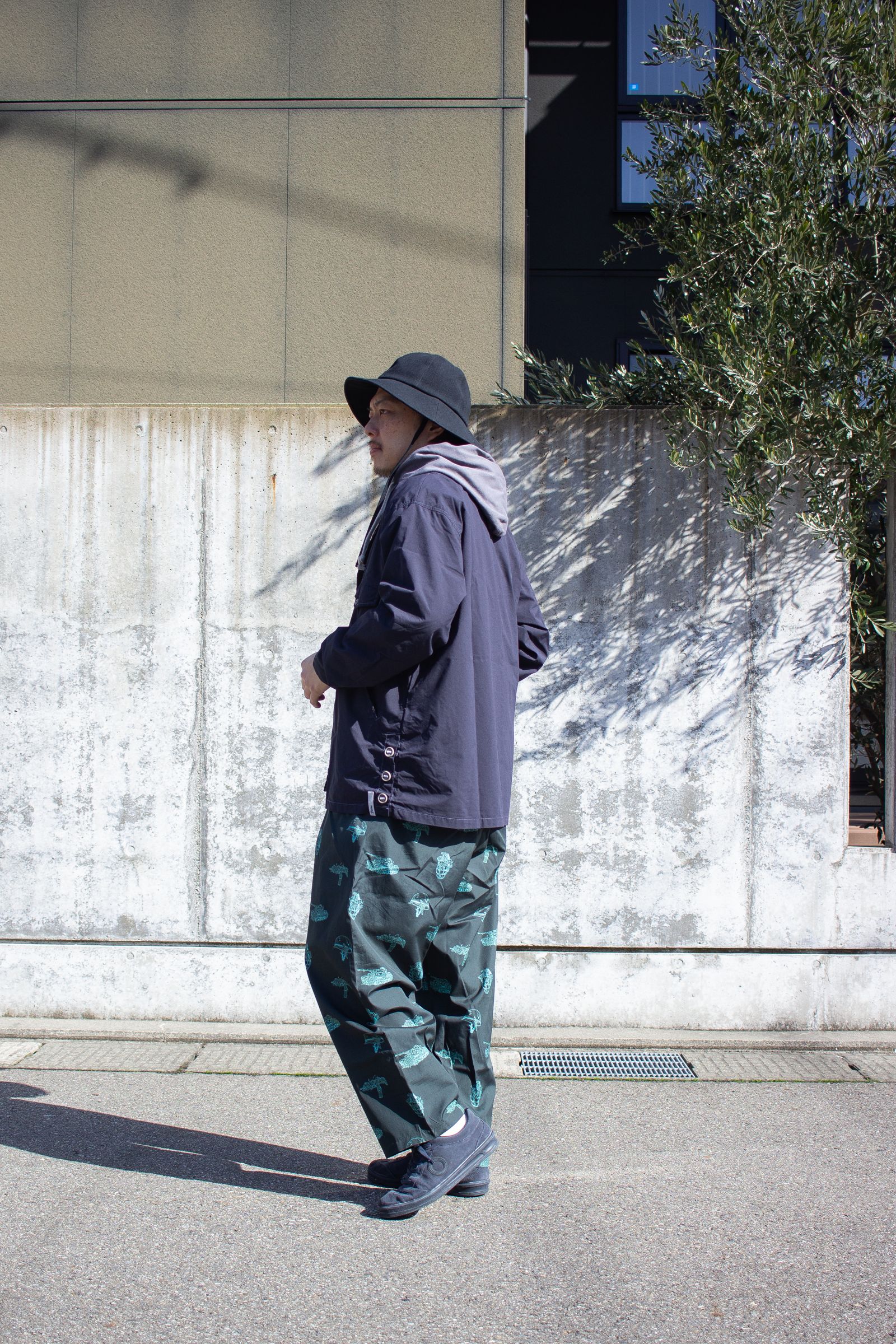 春先のお出かけはこんな感じで『Frame switchwear + chloro + roundabout』
