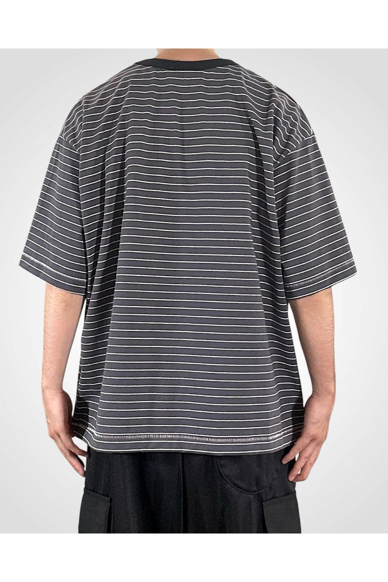 身長172cm : Size RELAX着用