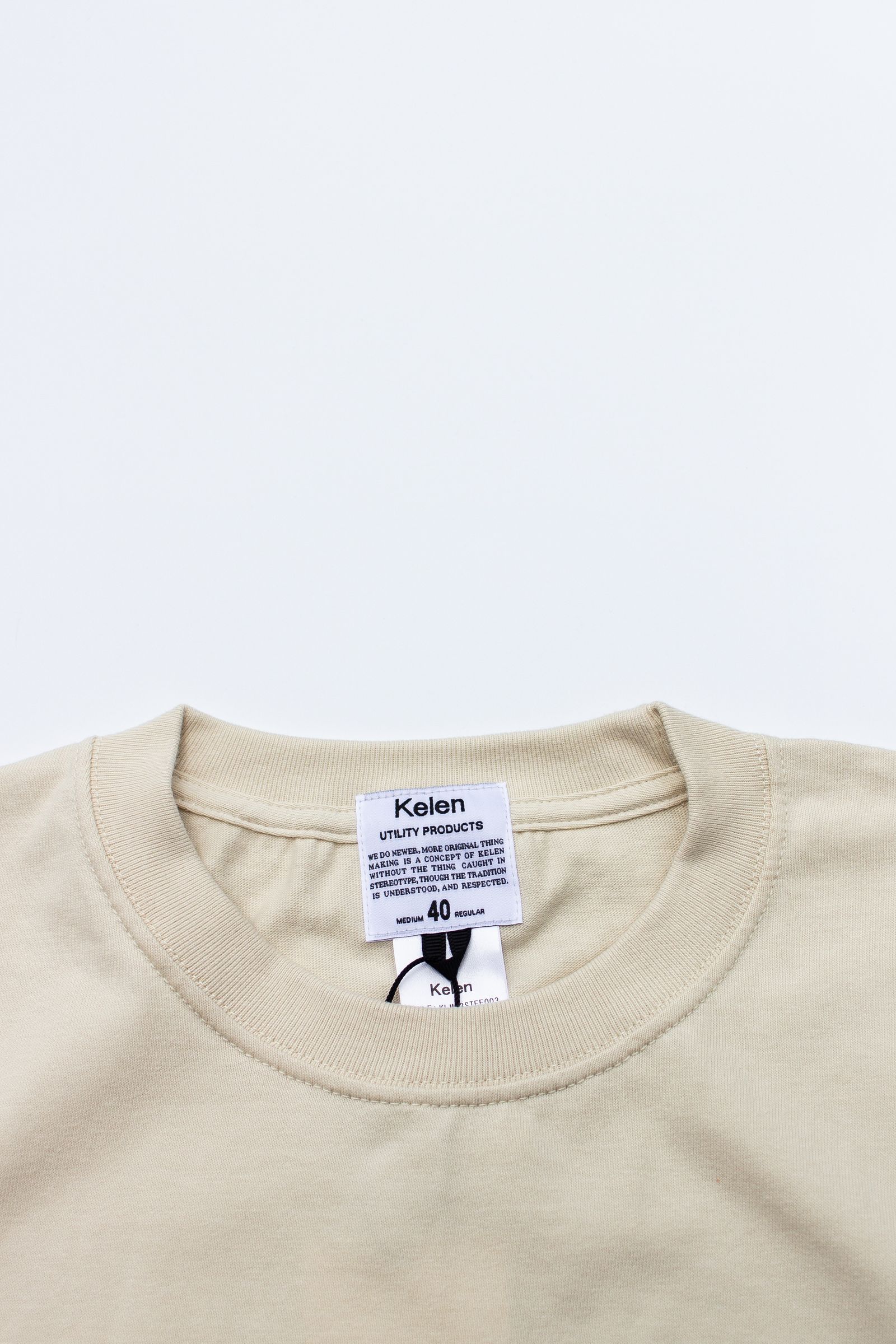 Tシャツ: GRAPHIC SCREEN TEE "THE MAN" / グラフィックスクリーンTEE - サンドベージュ