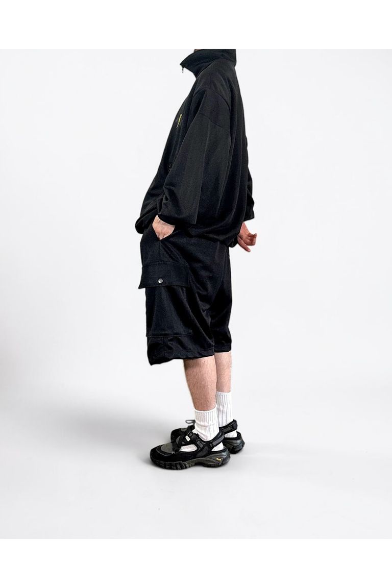 身長172cm : Size RELAX着用