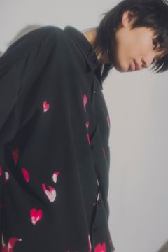 meagratia - 長袖シャツ : Flower pattern shirt / フラワー
