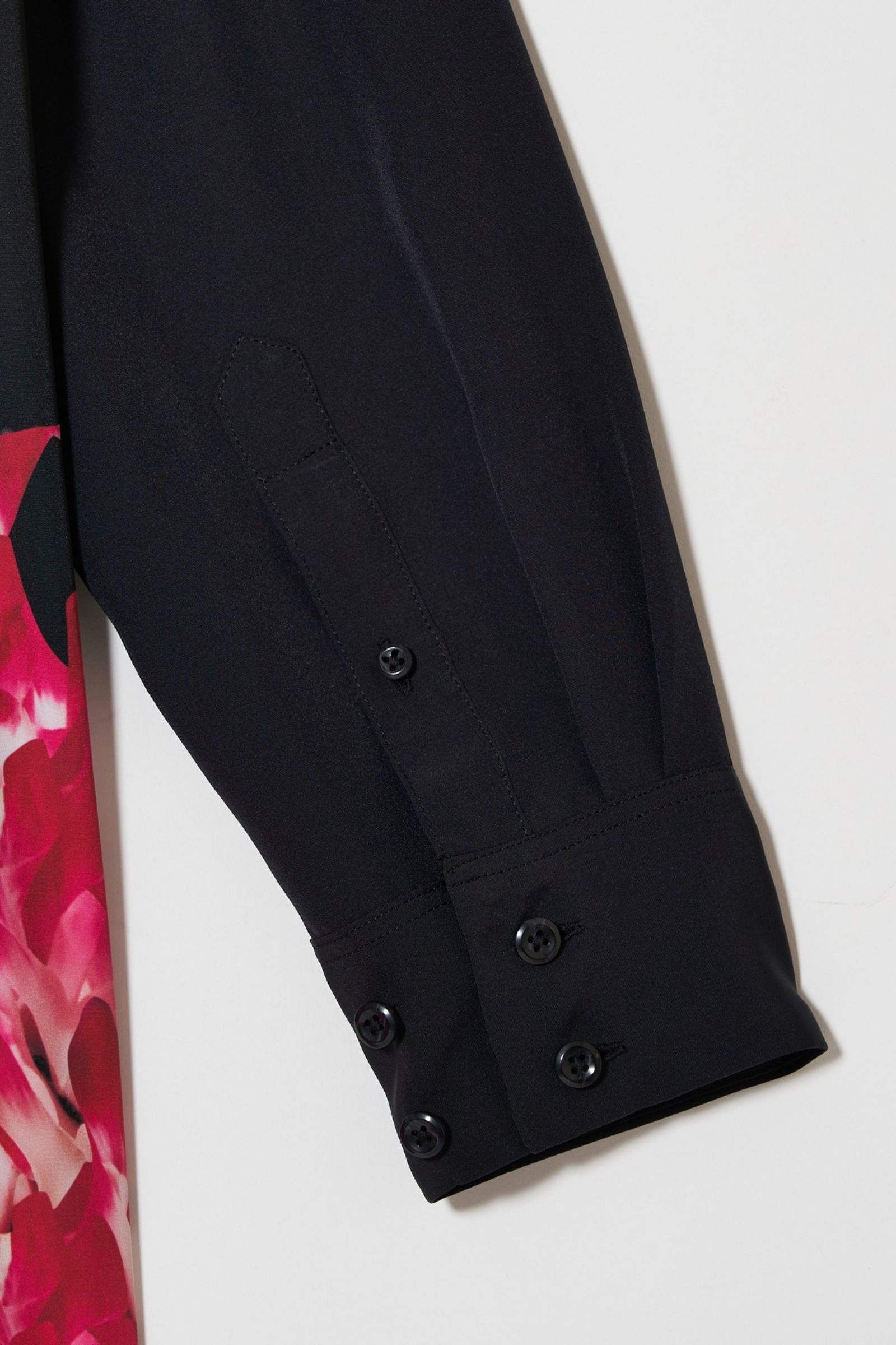 長袖シャツ : Flower pattern shirt / フラワーパターンシャツ - black
