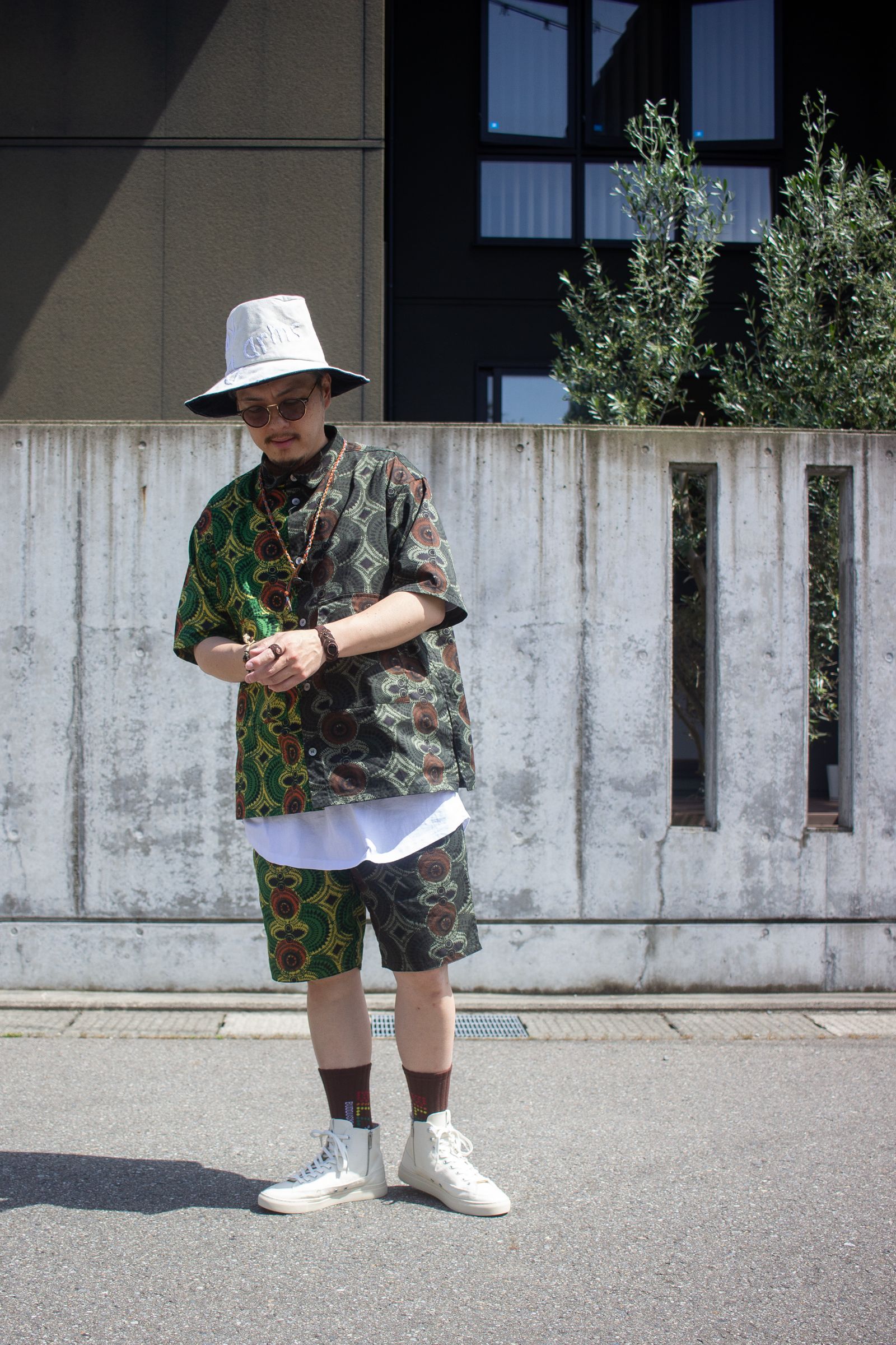 夏のセットアップスタイル『VOO + tomoshibi + BILLY BUDDUSKY + FOOT INDUSTRY + Dr,Ray』