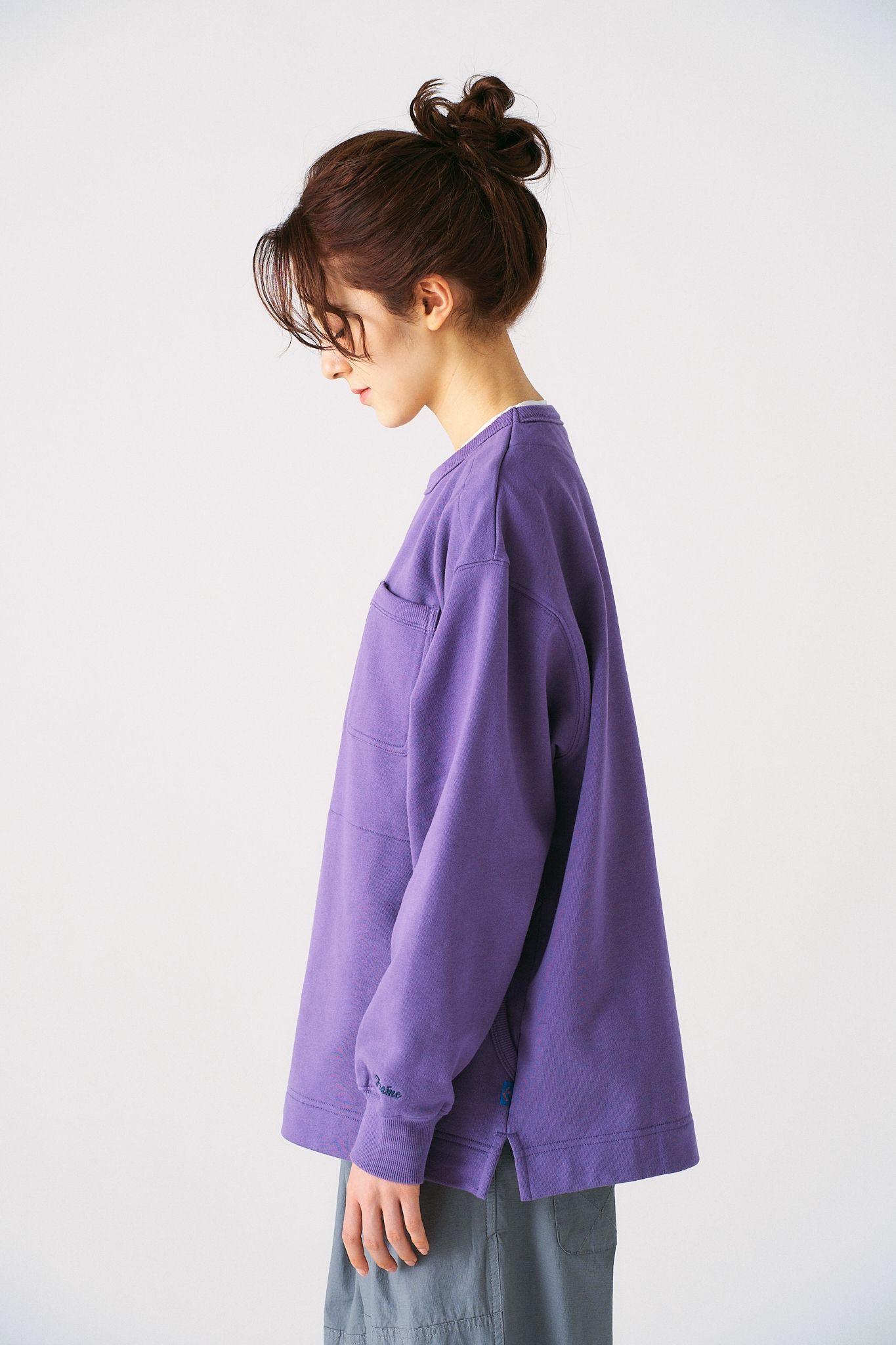 Frame switchwear - WIDE POCKET CREW NECK PULLOVER - PURPLE | tomoshibi