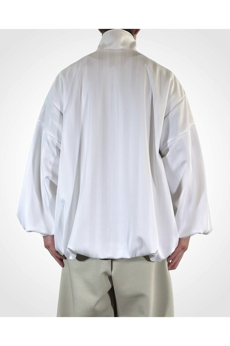 身長172cm : Size RELAX着用