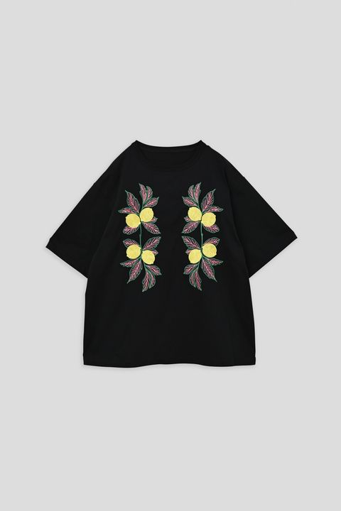 MEGURU / NEEDLE PATCH TOP 刺繍Tシャツ - BLACK