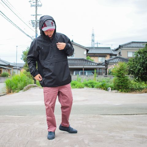 秋はナイロンアウターが活躍