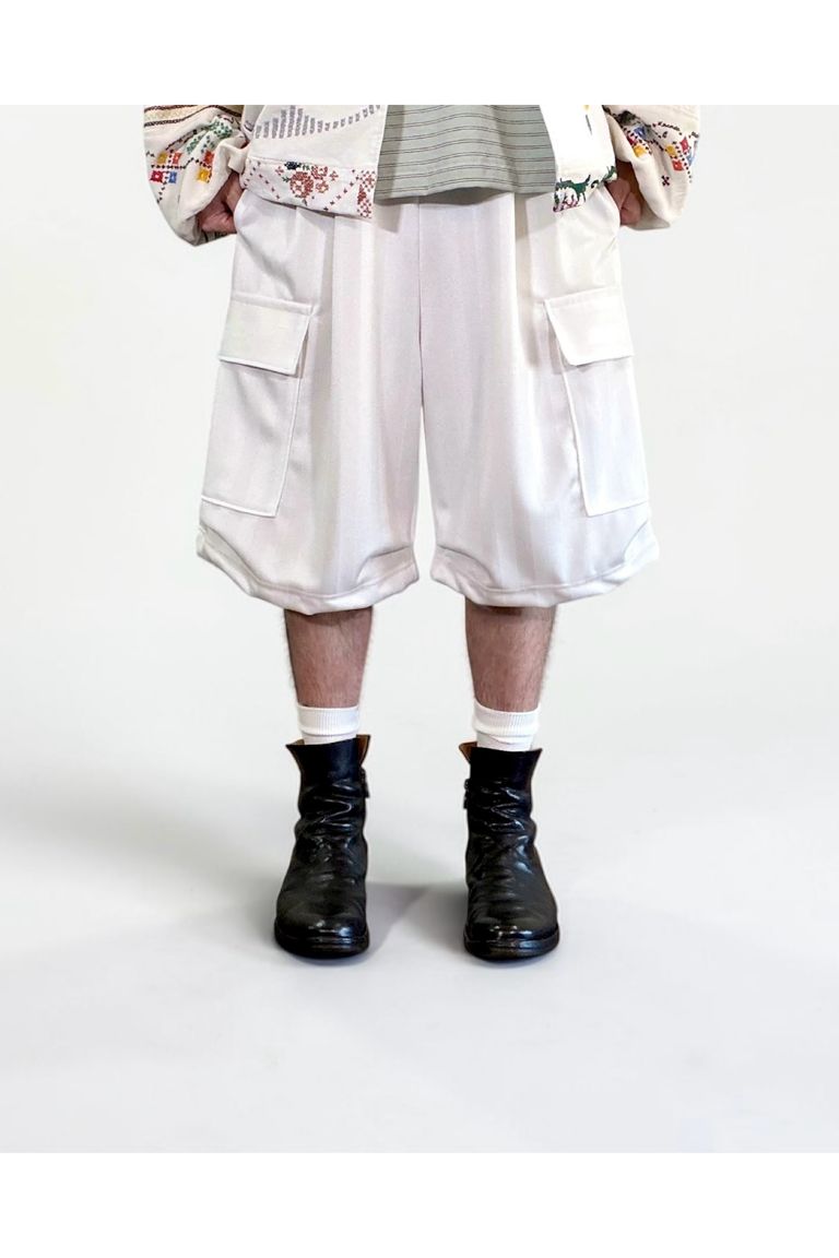 身長172cm : Size RELAX着用