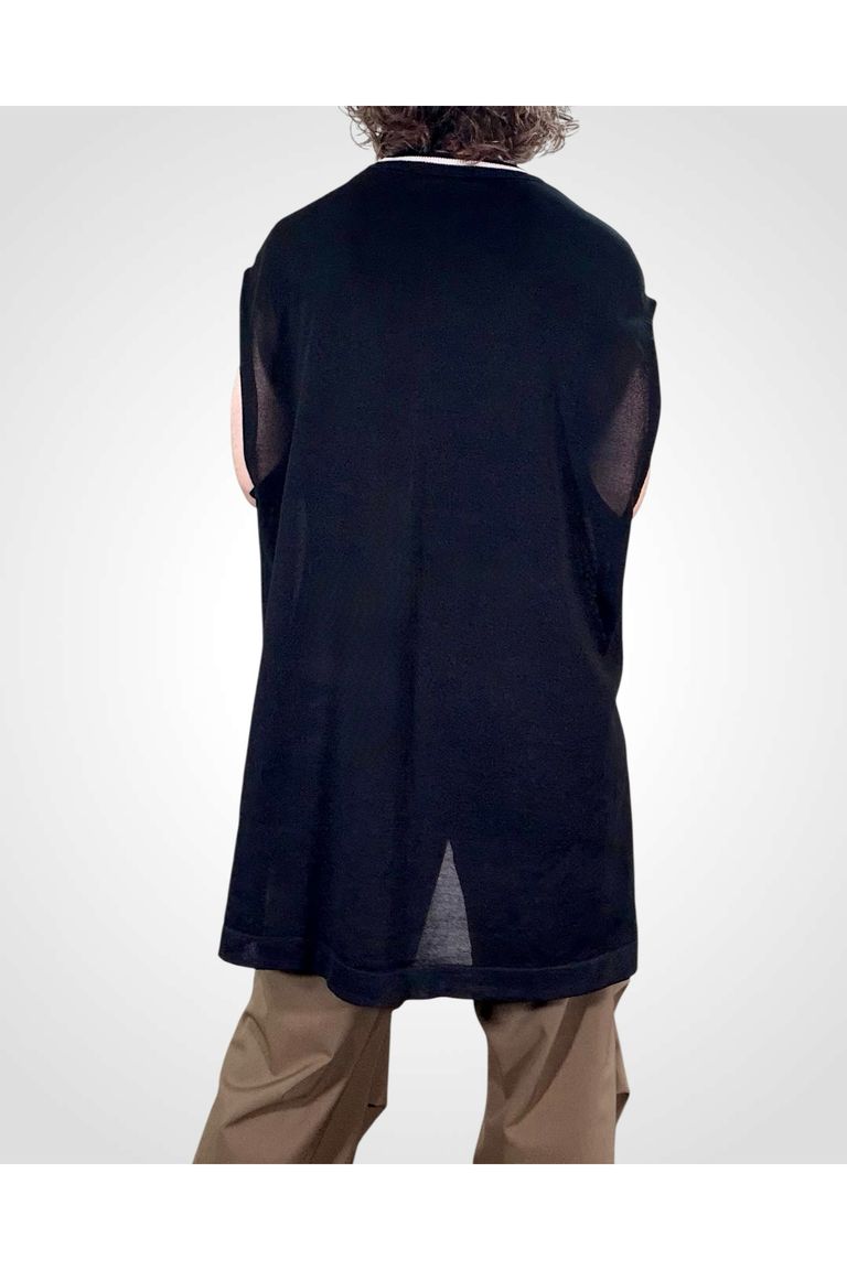 身長172cm : Size RELAX着用