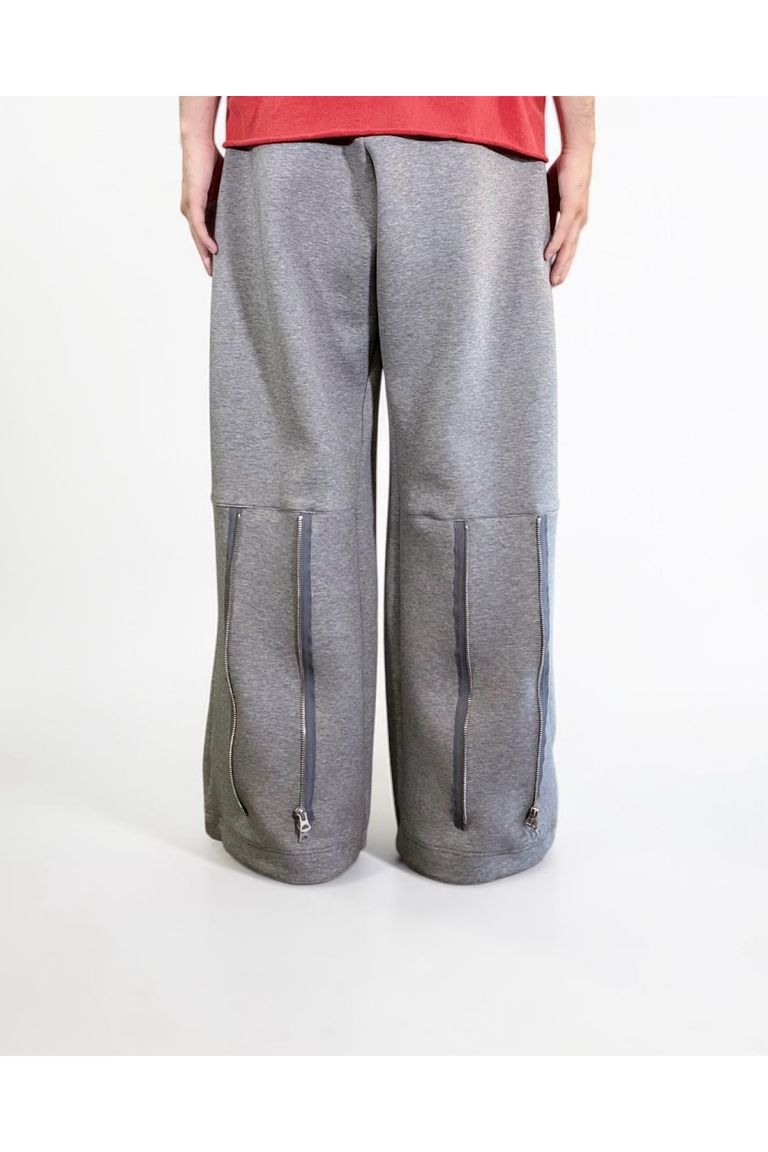 身長172cm : Size RELAX着用
