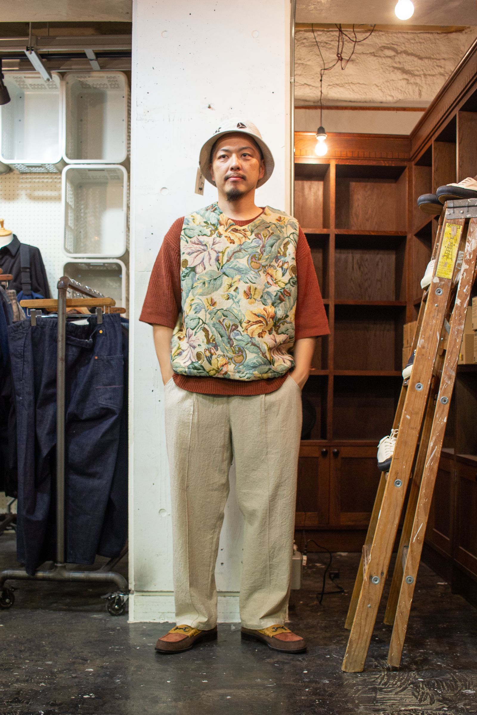VOO : GOBELIN VEST / ゴブランベスト | tomoshibi