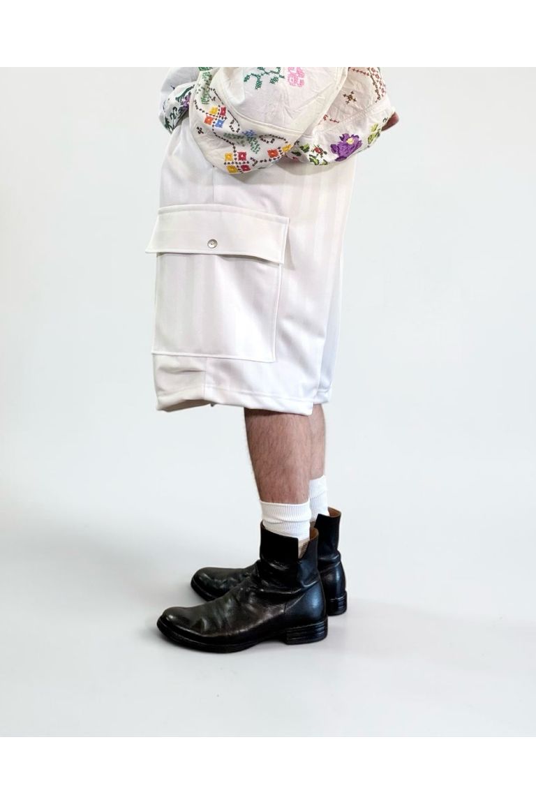 身長172cm : Size RELAX着用