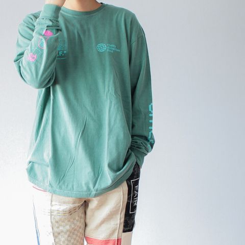 毒のある色使いがGOOD