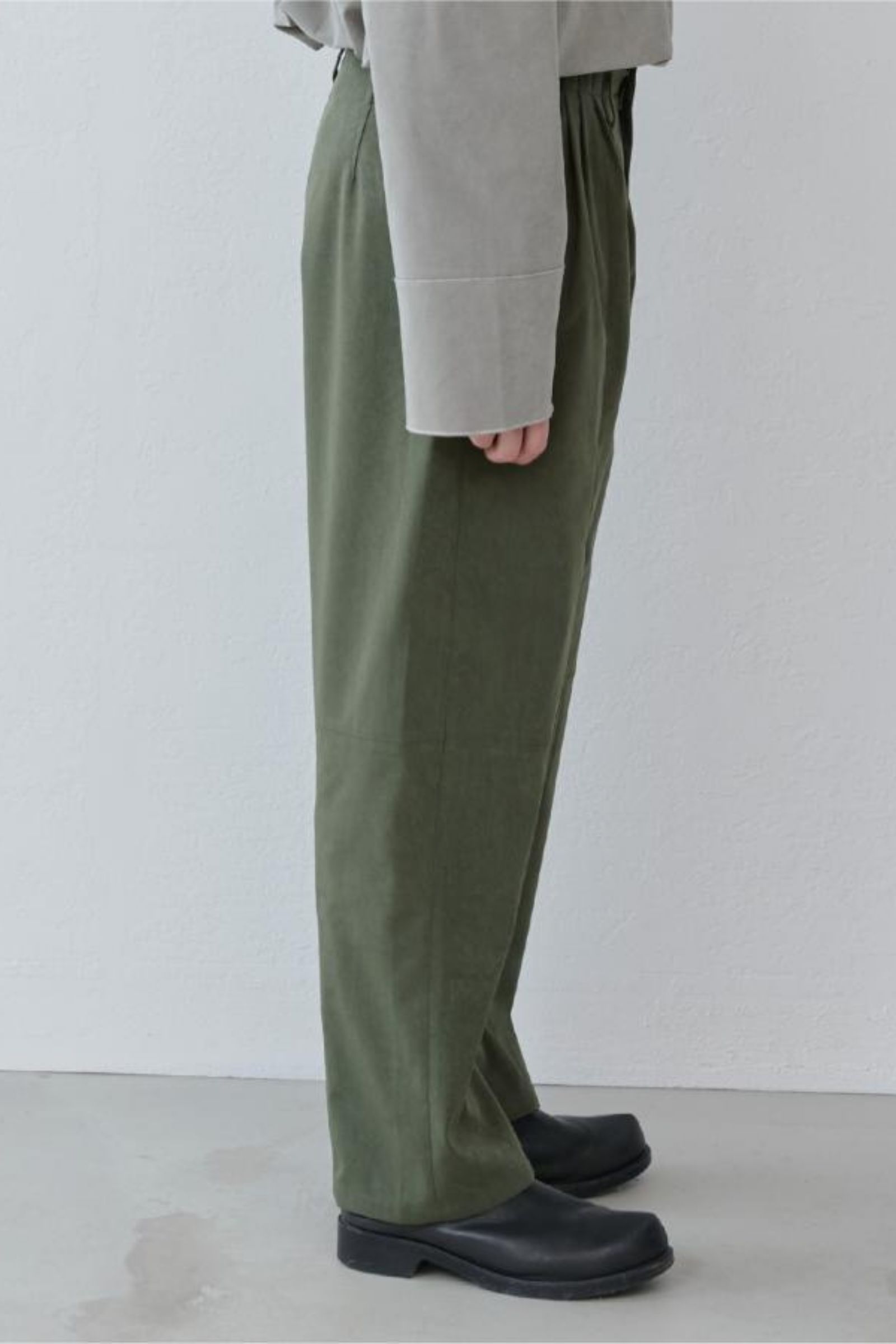 VEAGAN SUEDE TROUSERS  / ヴィーガンスエードトラウザーズ "MCADAM" - KHAKI