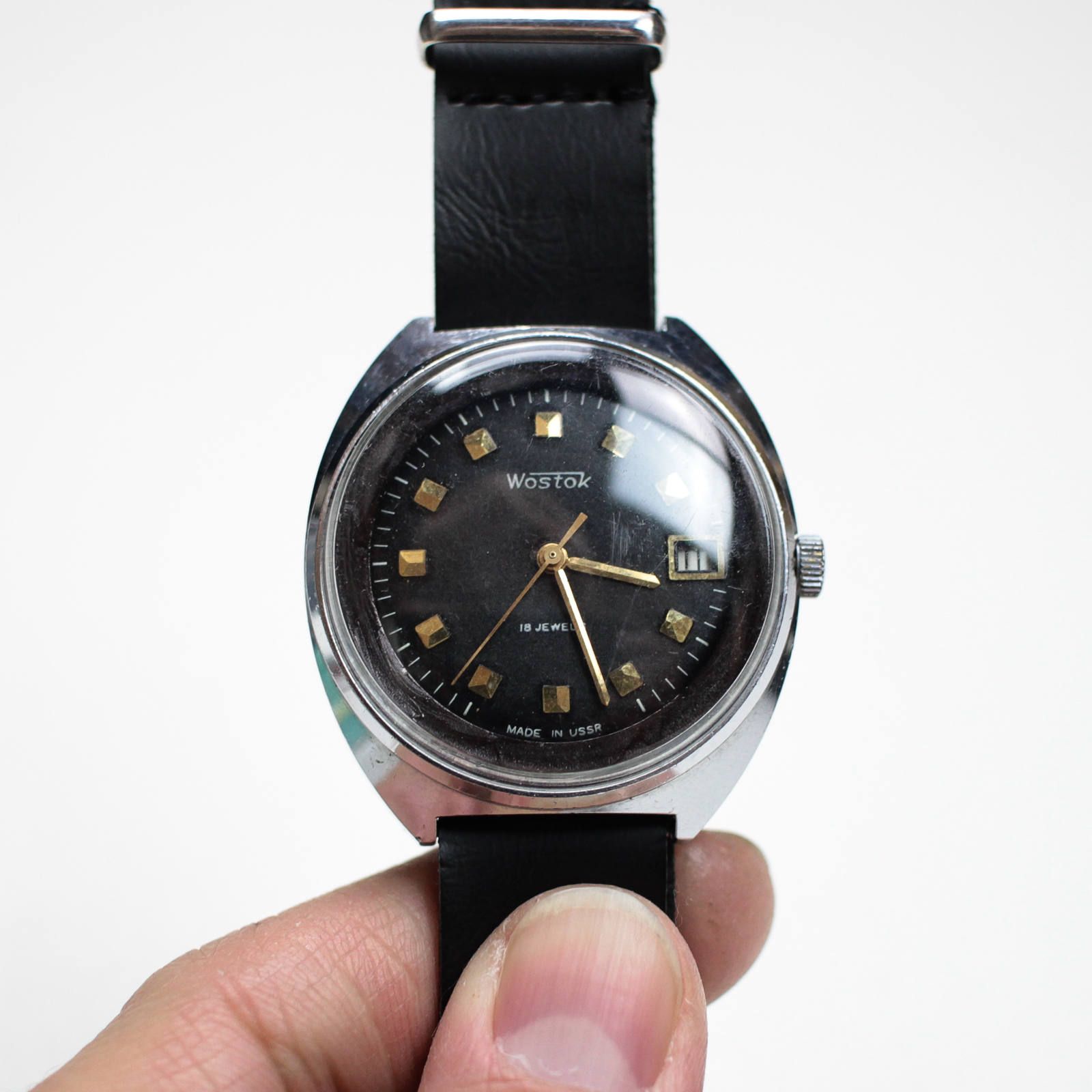 1970年代ソビエト製のビンテージ腕時計 | tomoshibi