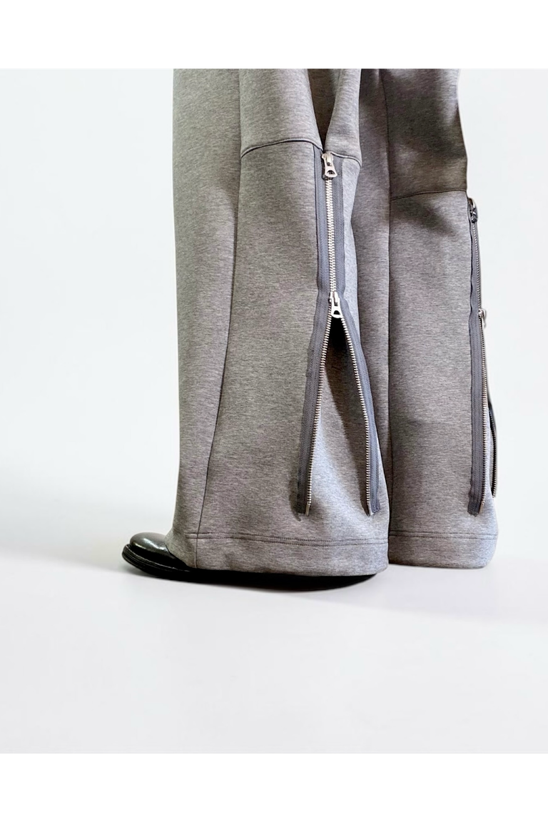 身長172cm : Size RELAX着用