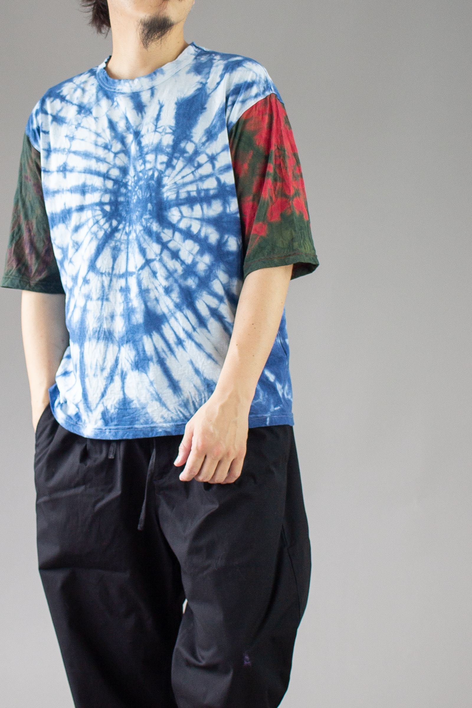 TOMOSHIBI x chloro コラボTシャツ - 藍タイダイ