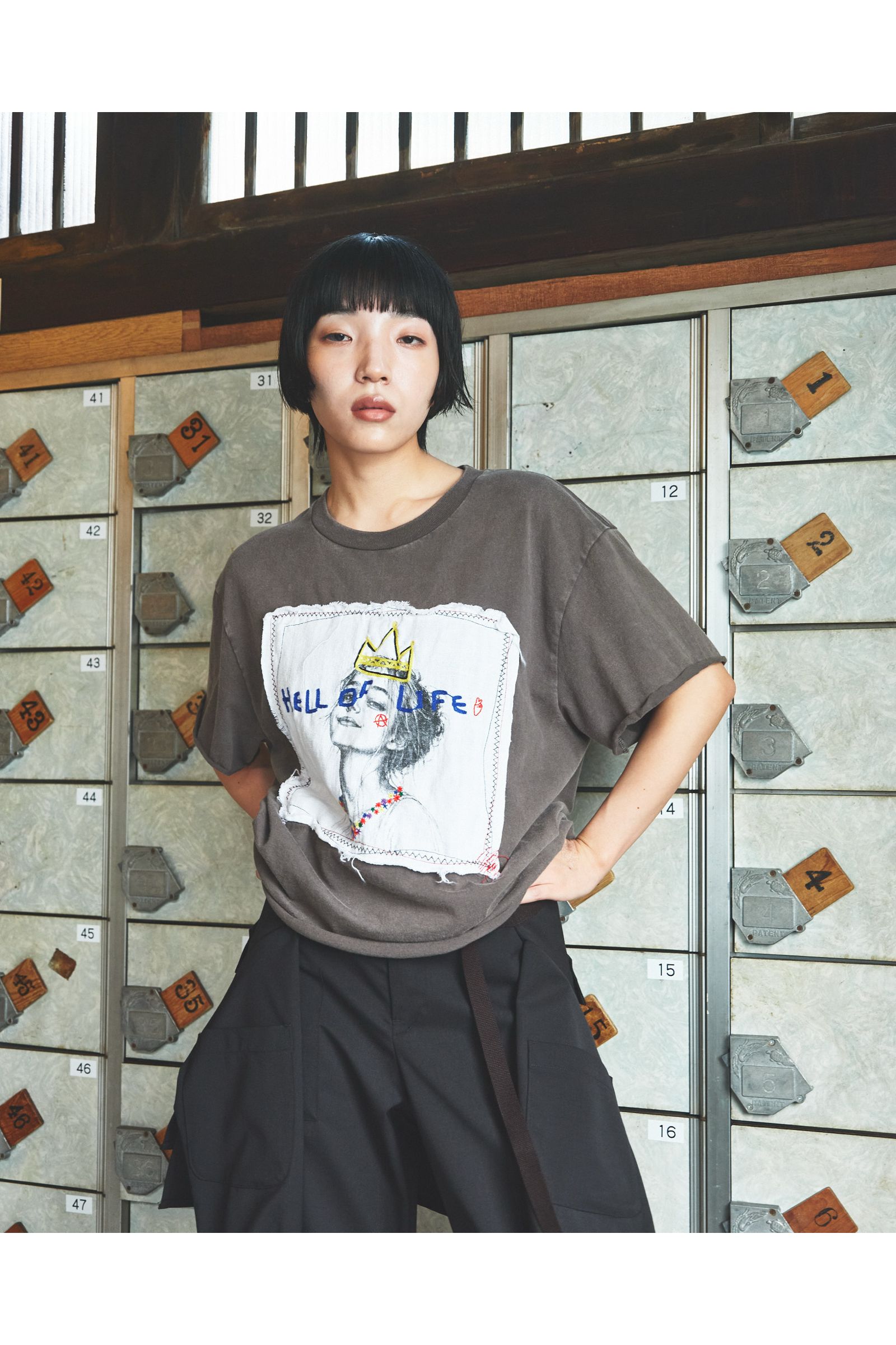 HELL OF A LIFE-TEE / ヘル オブ ア ライフ Tシャツ : 刺繍デザインTシャツ - GRAY