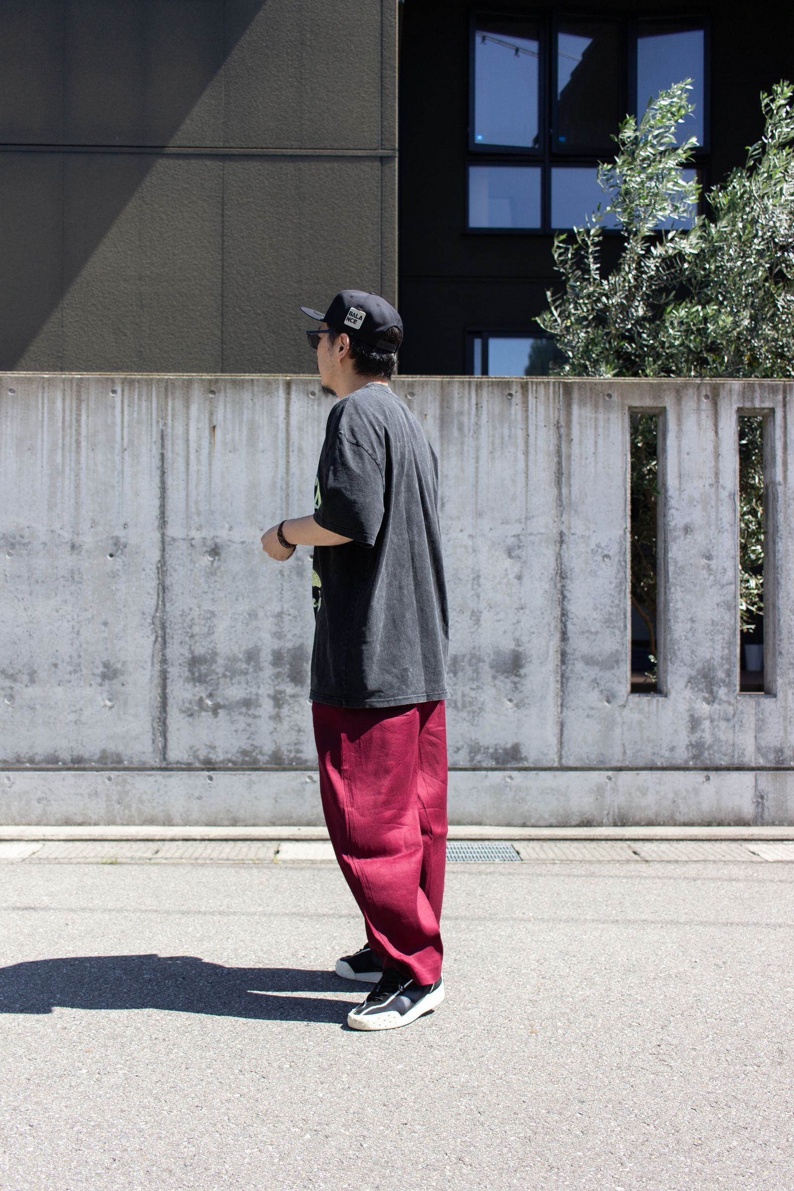 リラックスパンツ : LINEN・RAYON TAPERED TROUSER / リネン・レーヨンテーパードトラウザー"PATICA" - ボルドー