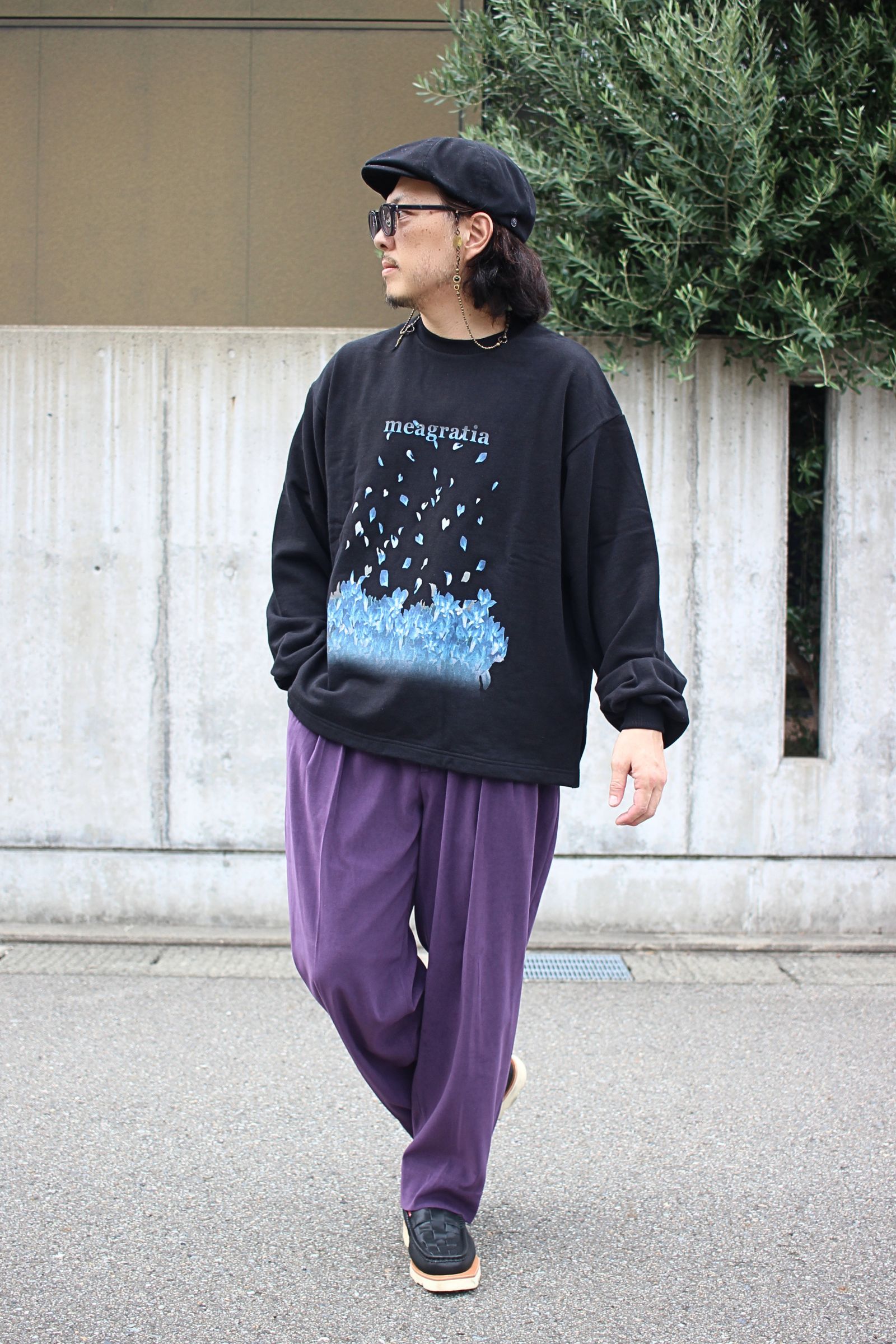 Flower print sweat pullover / フラワープリントスウェットプルオーバー